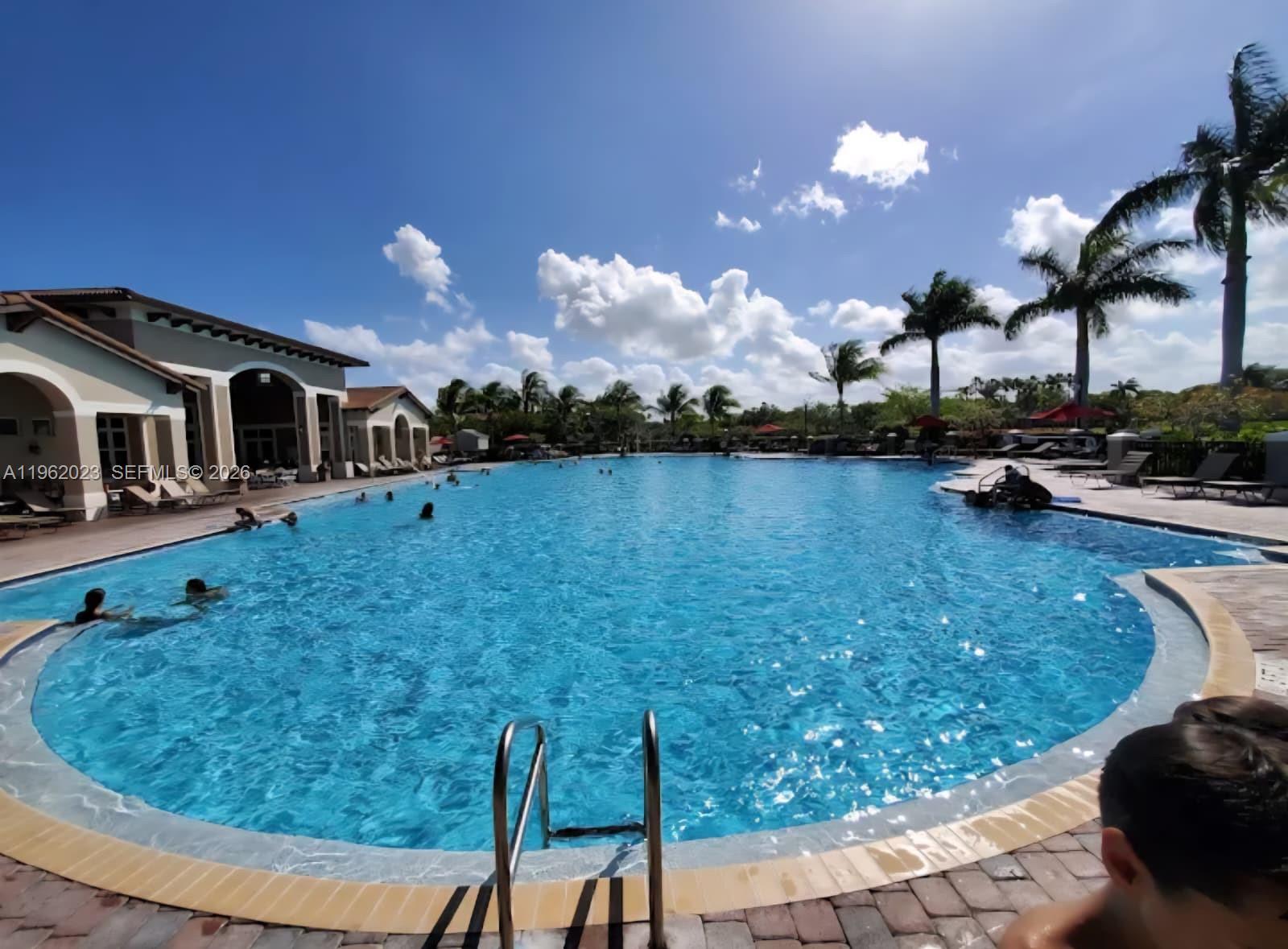 8909 SW 225th Ter Cutler Bay, FL 33190