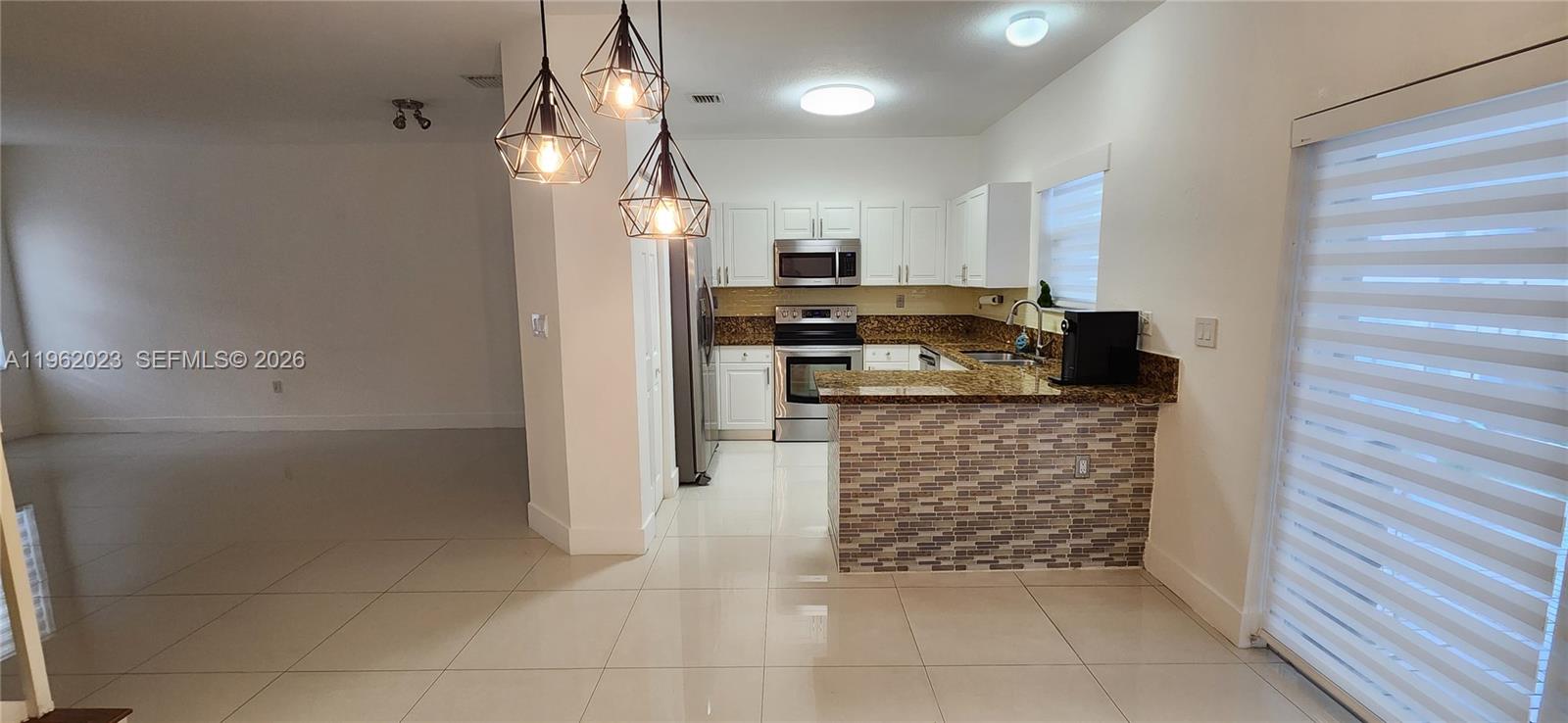 8909 SW 225th Ter Cutler Bay, FL 33190