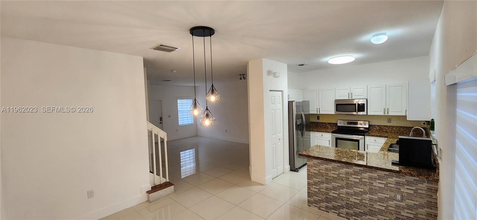 8909 SW 225th Ter Cutler Bay, FL 33190