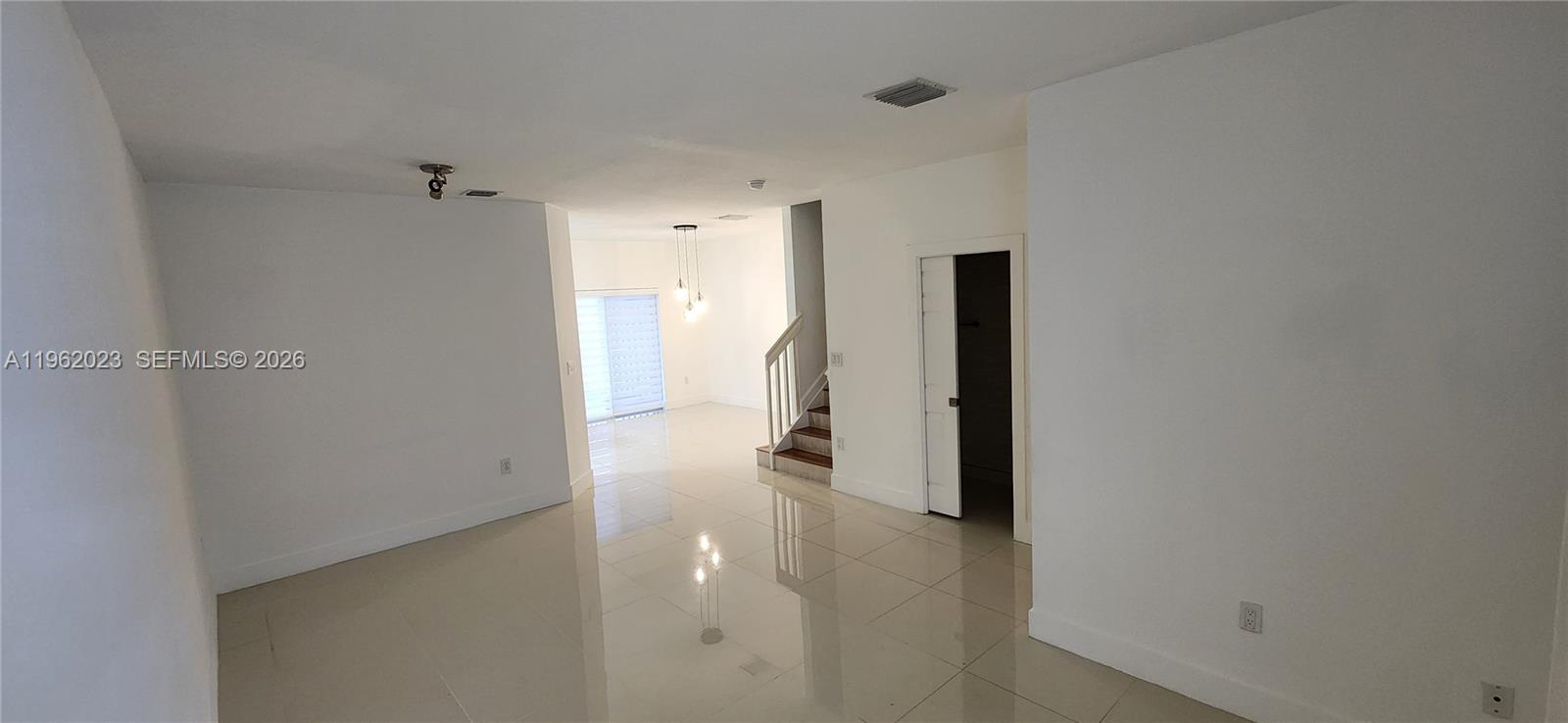 8909 SW 225th Ter Cutler Bay, FL 33190