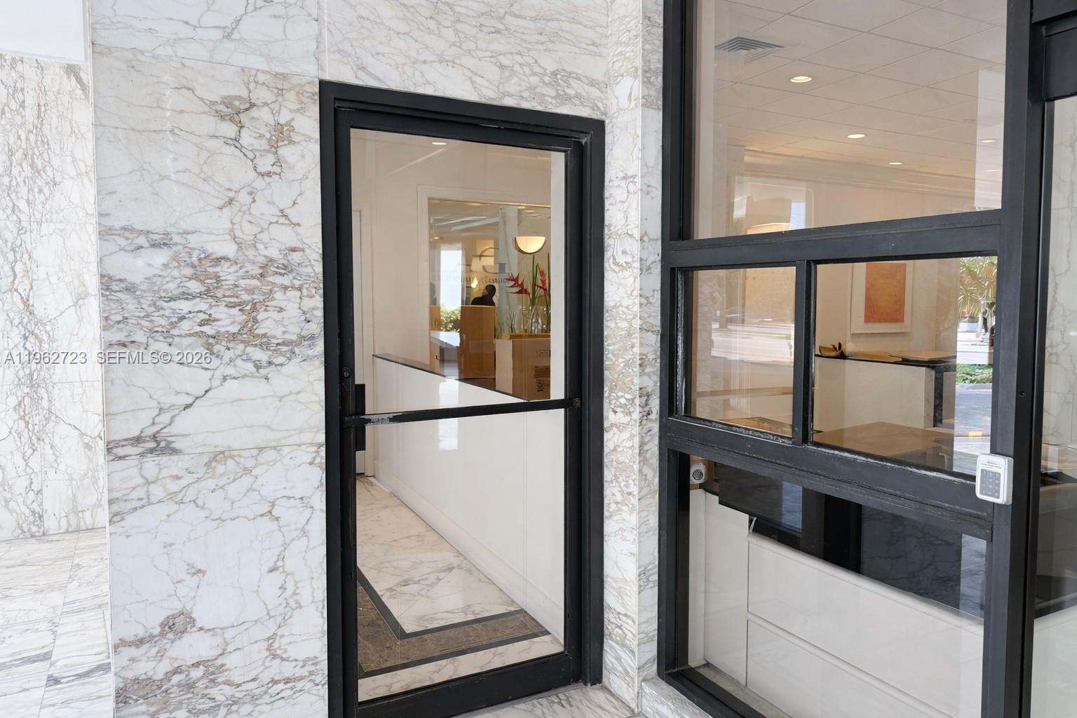 5700 Collins Ave #CU-1