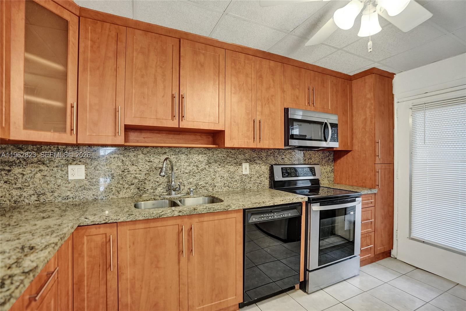 3051 NW 46th Ave #101 Lauderdale Lakes, FL 33313