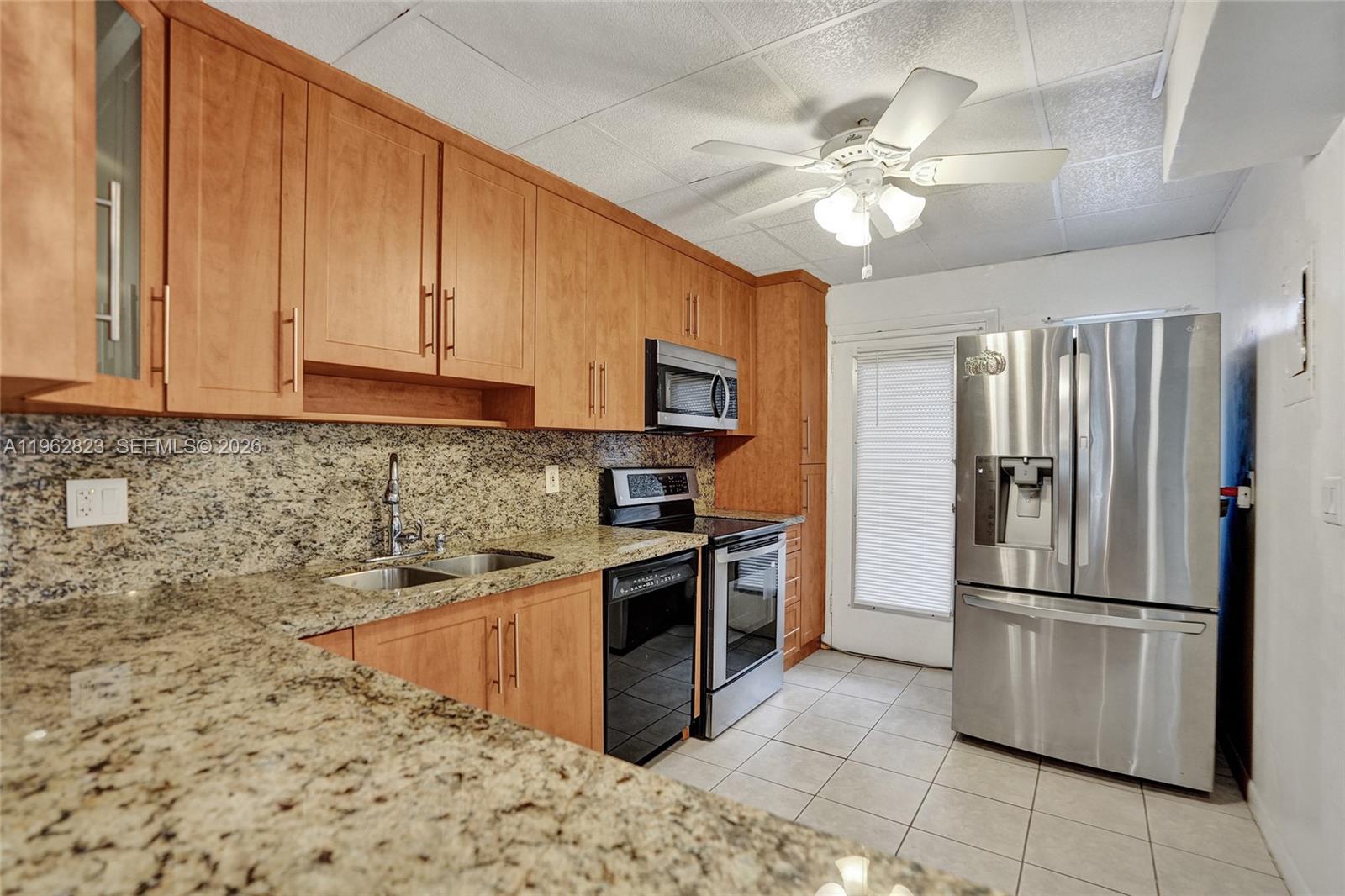 3051 NW 46th Ave #101 Lauderdale Lakes, FL 33313