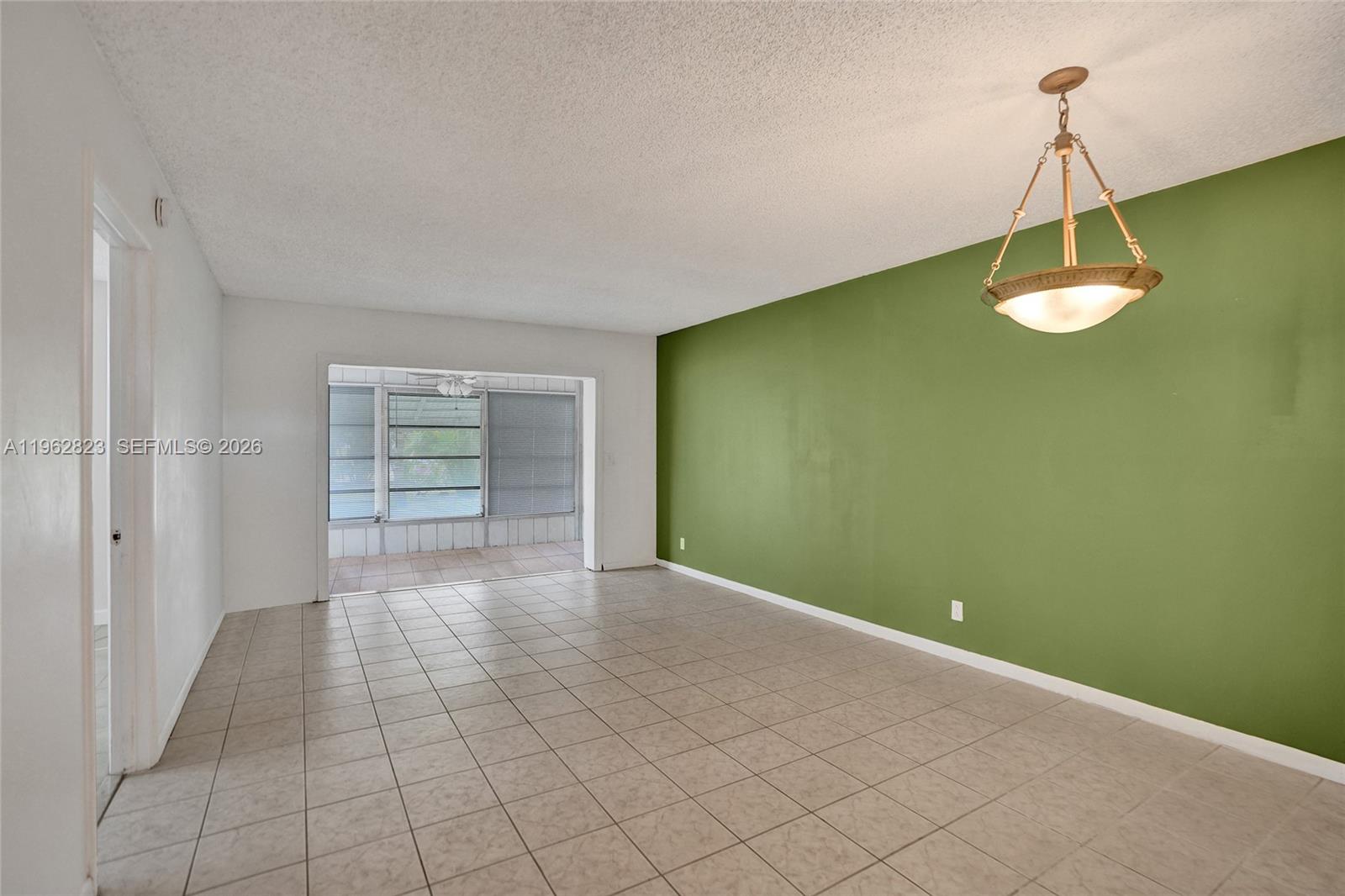 3051 NW 46th Ave #101 Lauderdale Lakes, FL 33313
