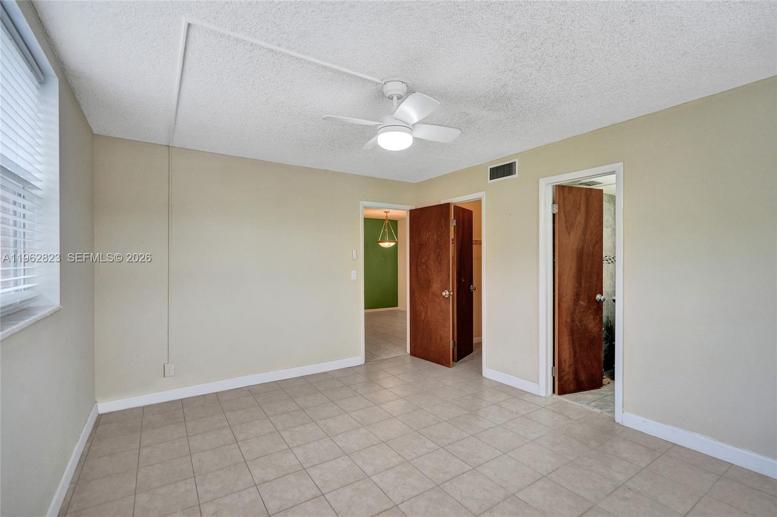 3051 NW 46th Ave #101 Lauderdale Lakes, FL 33313