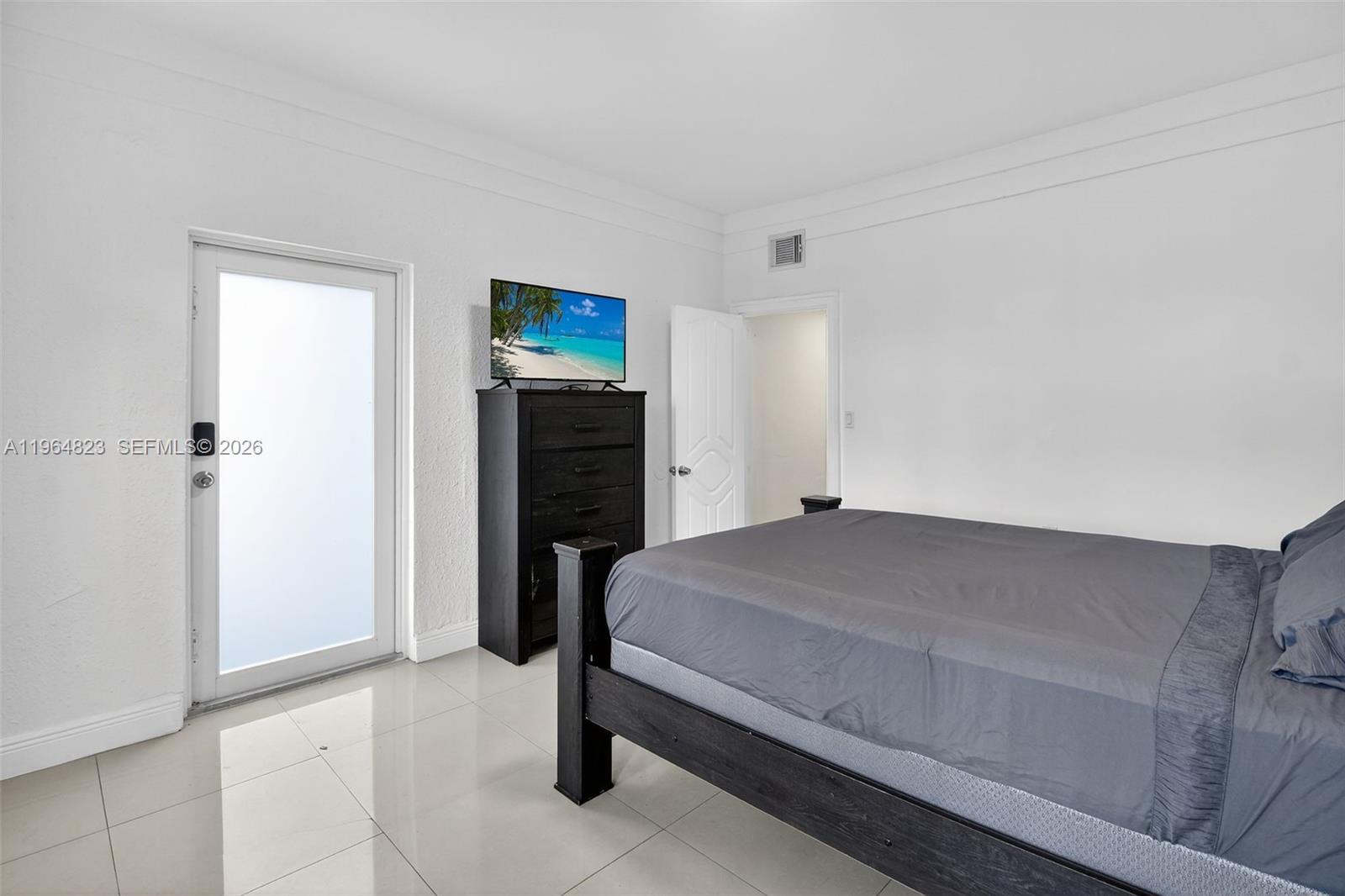 1680 NW 22nd Ct Miami, FL 33125