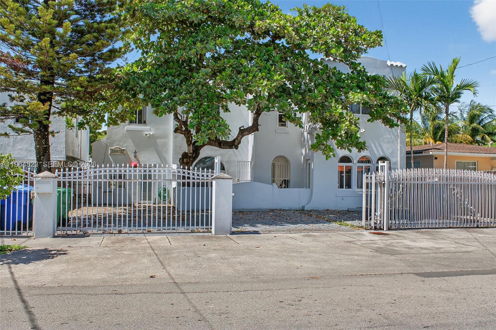 1680 NW 22nd Ct Miami, FL 33125