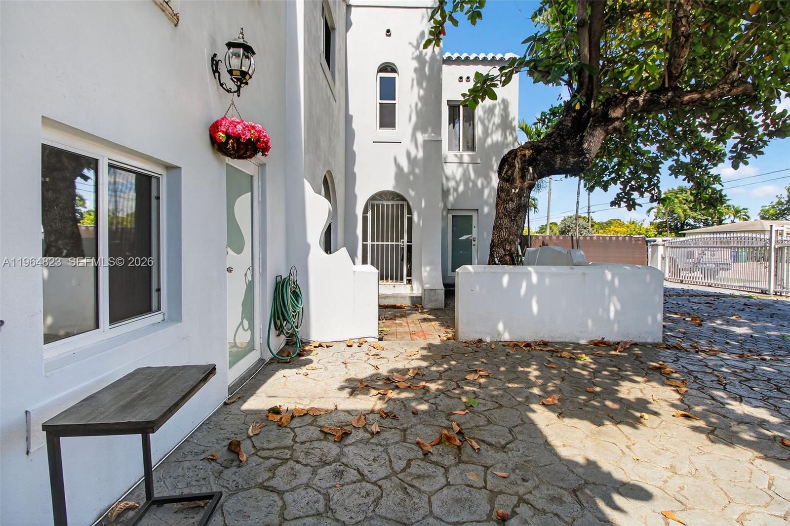 1680 NW 22nd Ct Miami, FL 33125