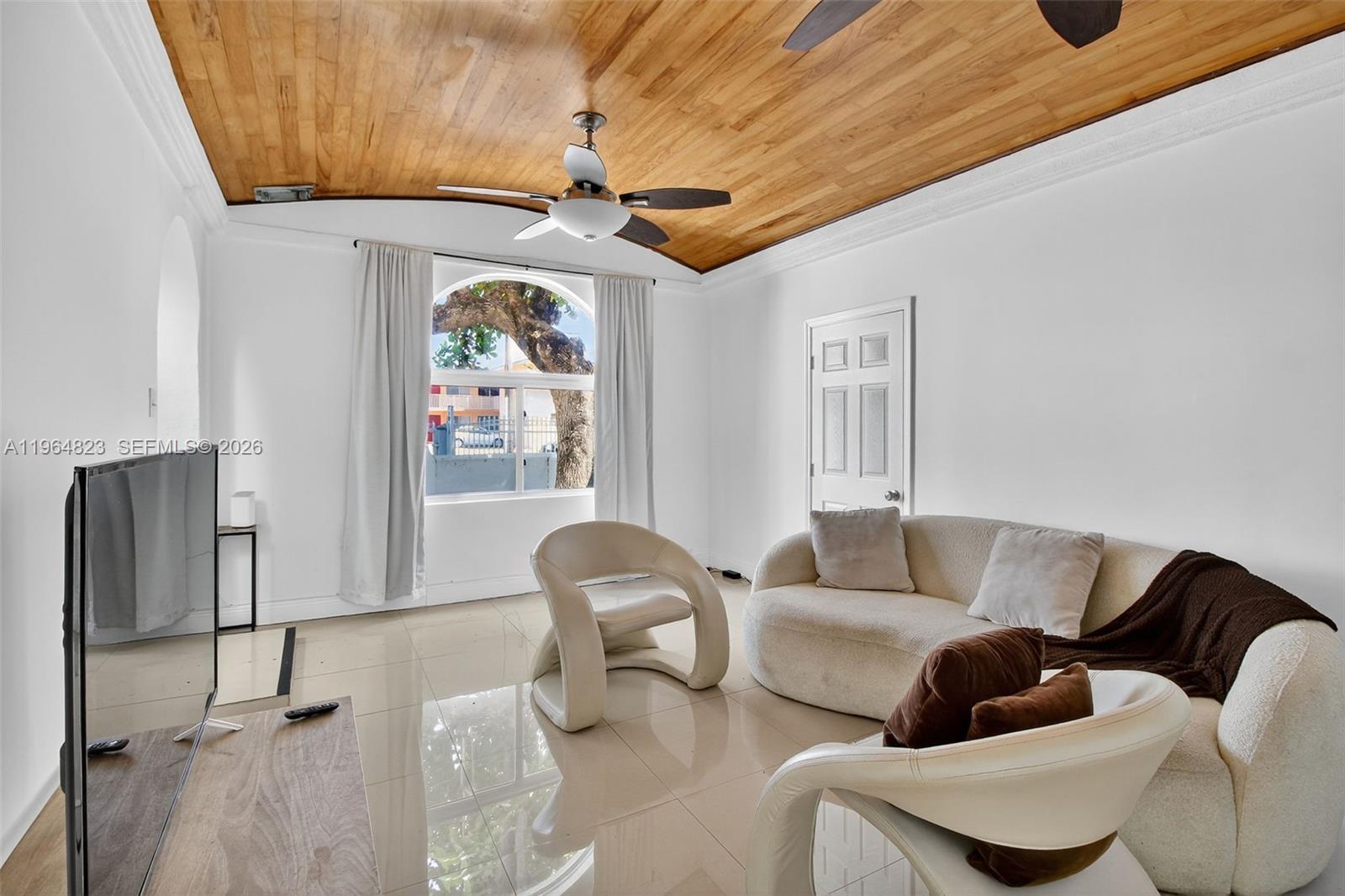 1680 NW 22nd Ct Miami, FL 33125