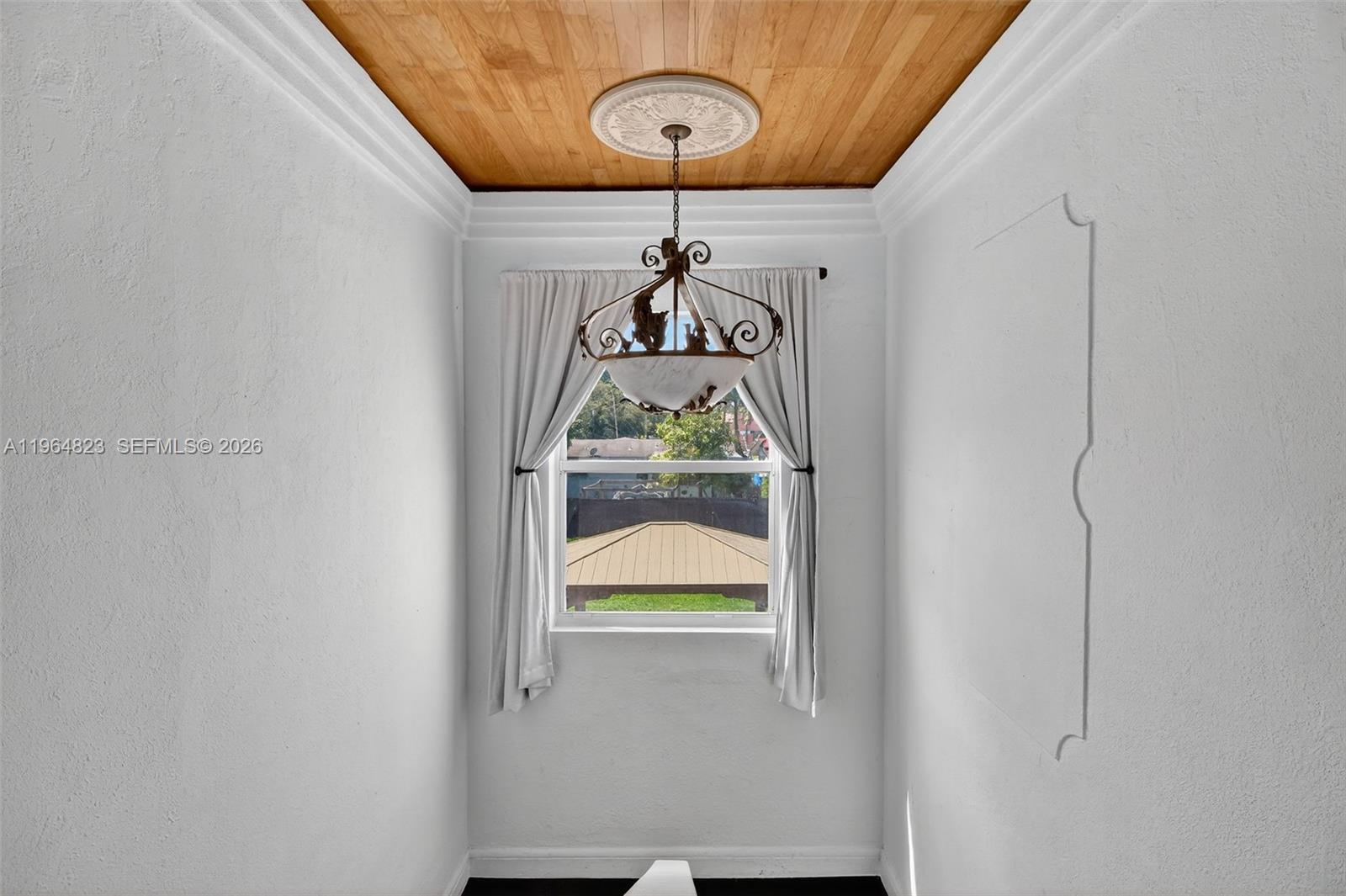 1680 NW 22nd Ct Miami, FL 33125