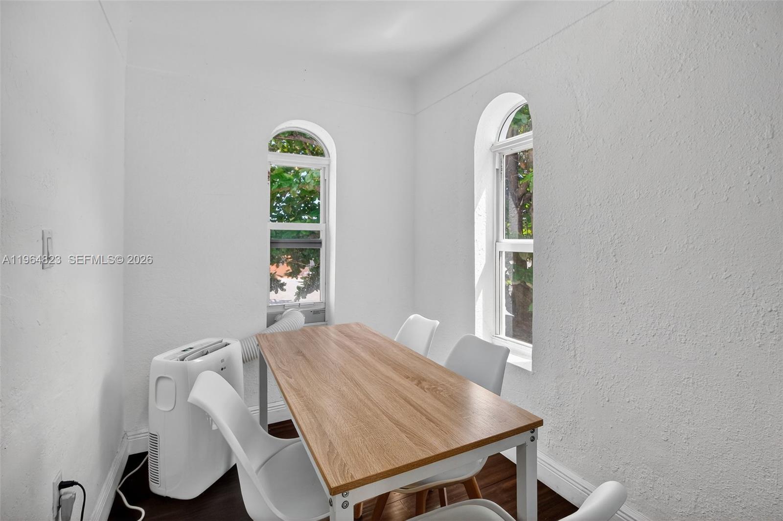 1680 NW 22nd Ct Miami, FL 33125