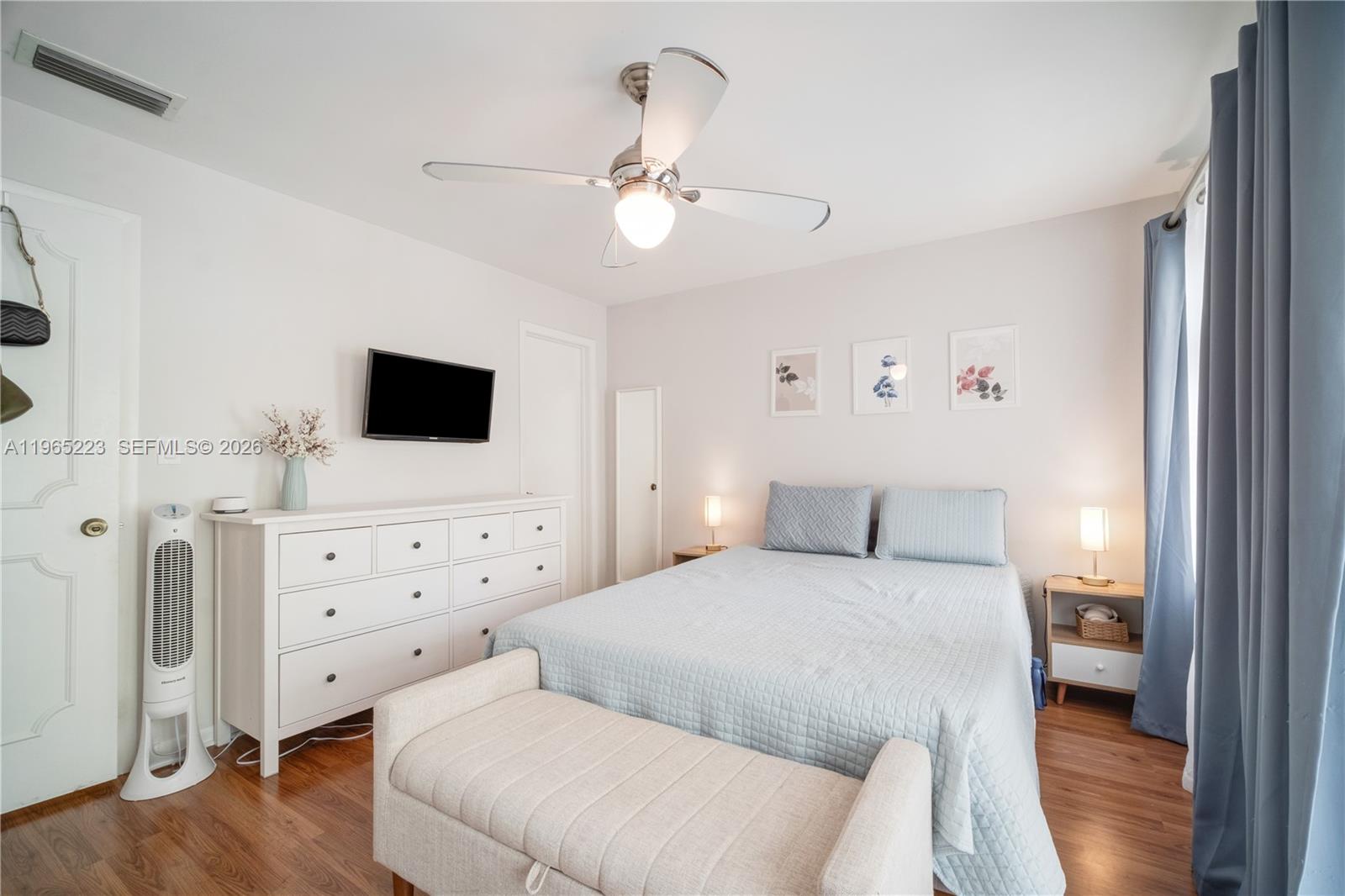 338 Majorca Ave #205 Coral Gables, FL 33134