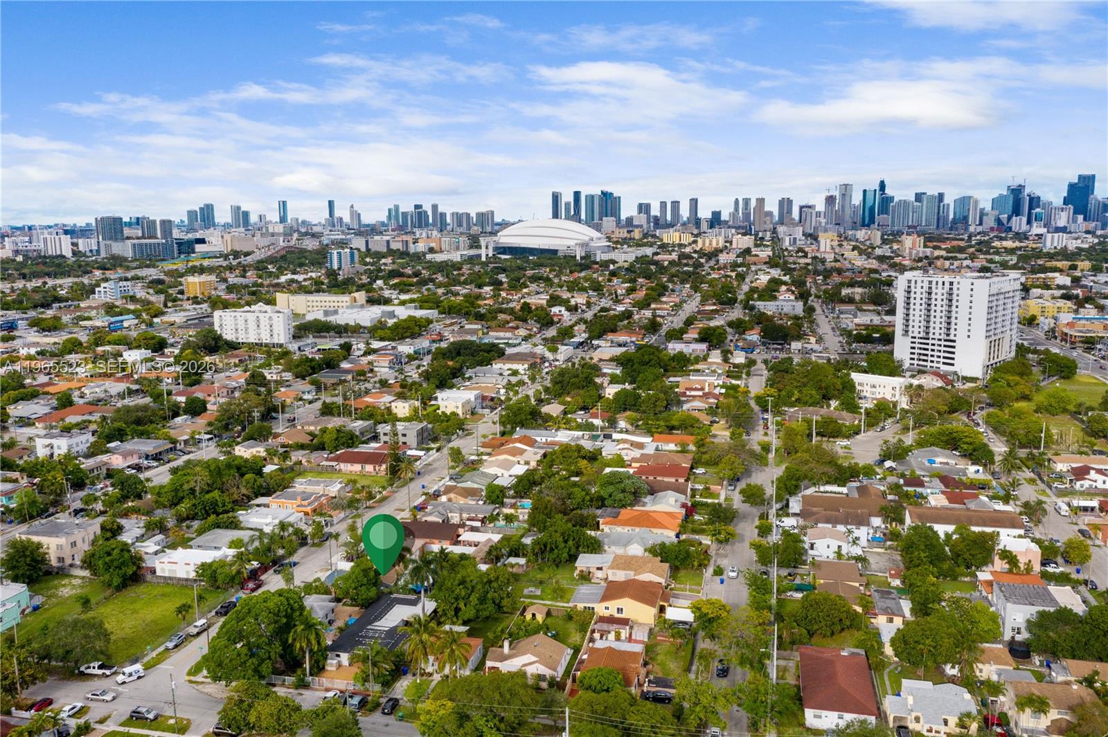 2376 NW 2nd St Miami, FL 33125