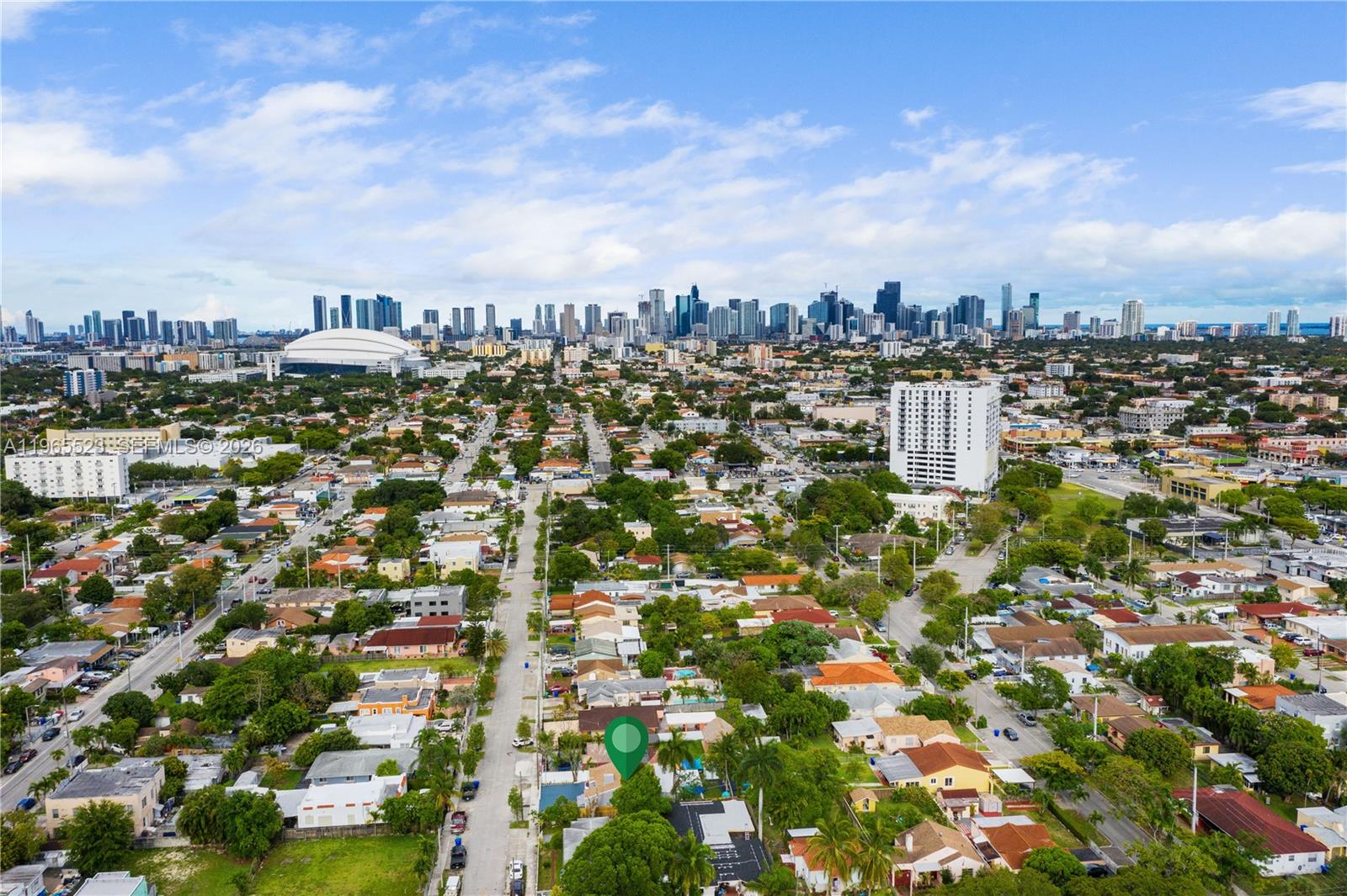 2376 NW 2nd St Miami, FL 33125