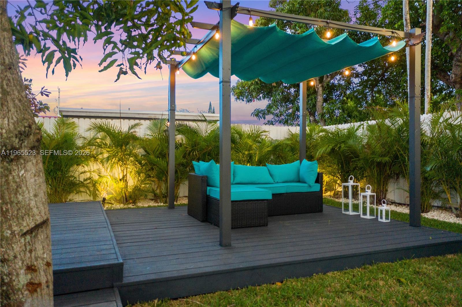 2376 NW 2nd St Miami, FL 33125