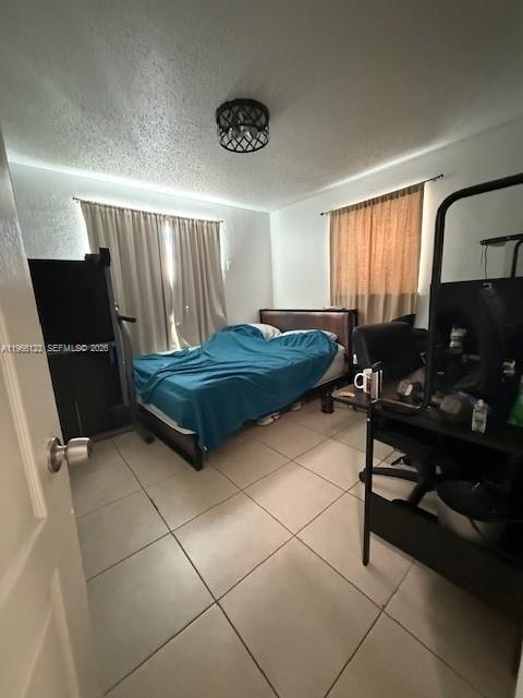 2650 W 8th Ave Hialeah, FL 33010