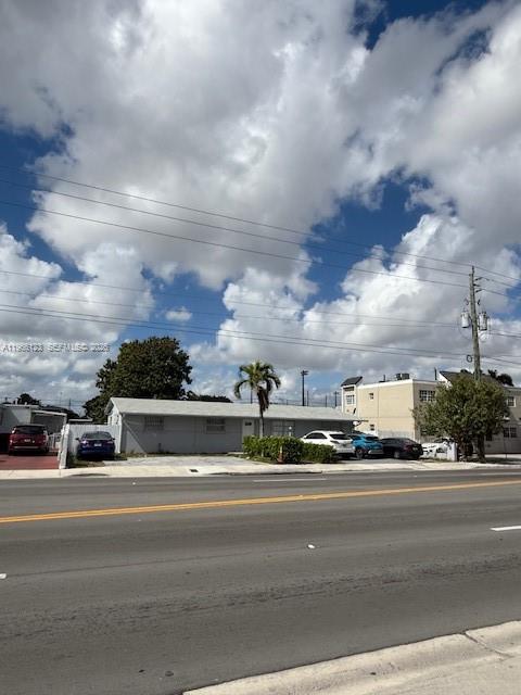 2650 W 8th Ave Hialeah, FL 33010