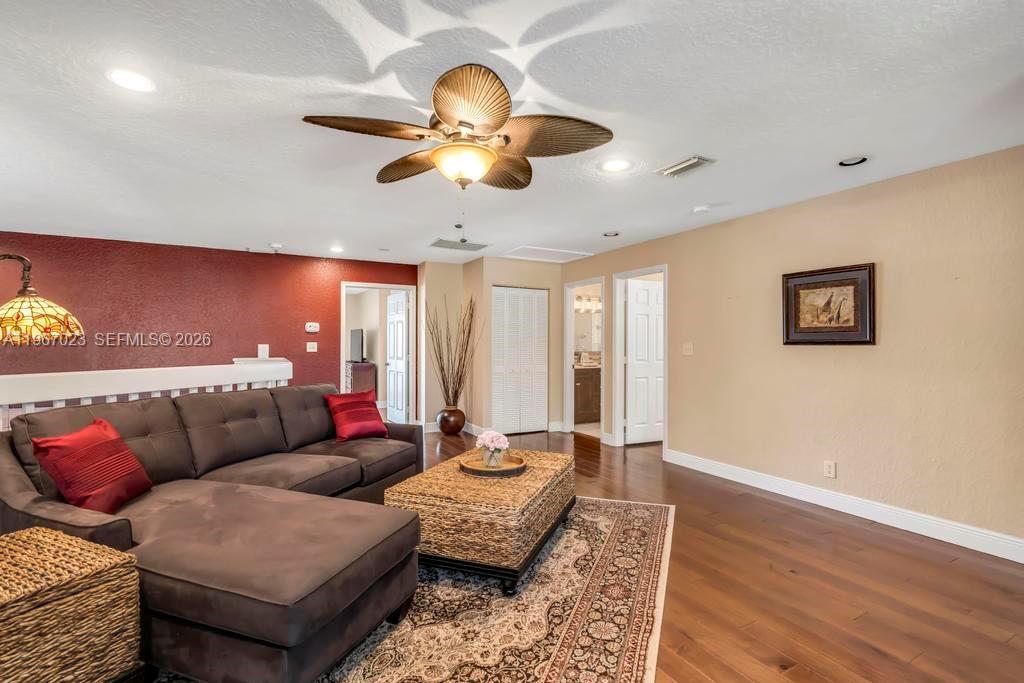 18122 NW 15th Ct Pembroke Pines, FL 33029