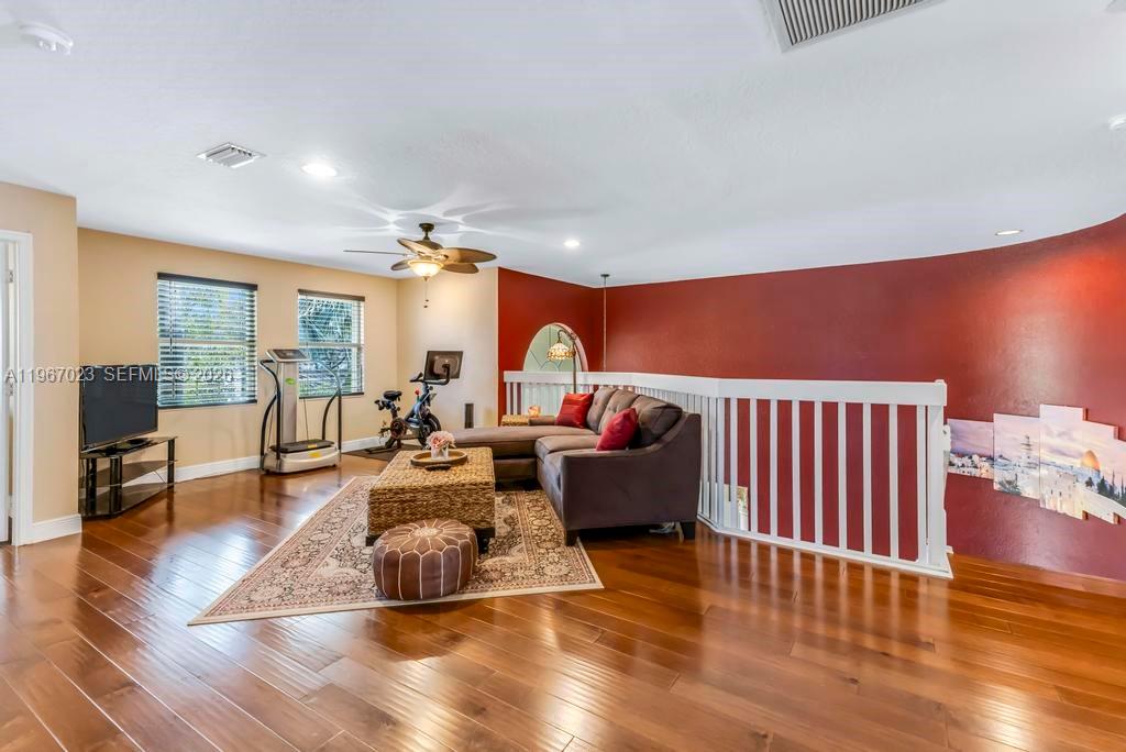 18122 NW 15th Ct Pembroke Pines, FL 33029