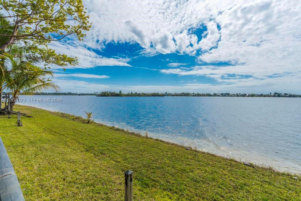 18122 NW 15th Ct Pembroke Pines, FL 33029