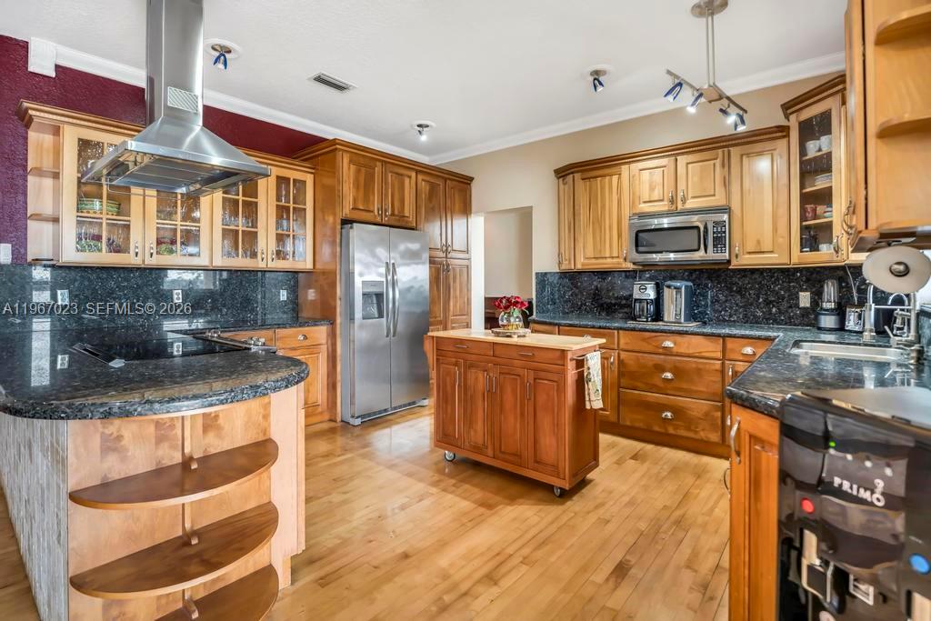 18122 NW 15th Ct Pembroke Pines, FL 33029