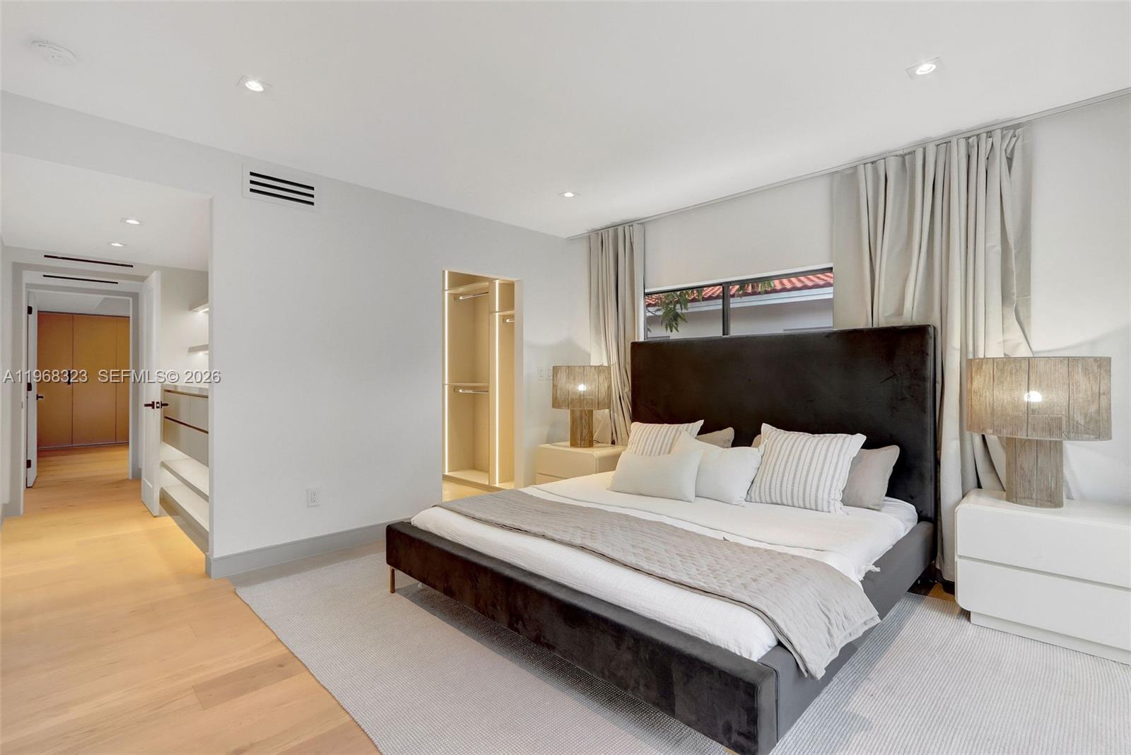 9048 Dickens Ave Surfside, FL 33154