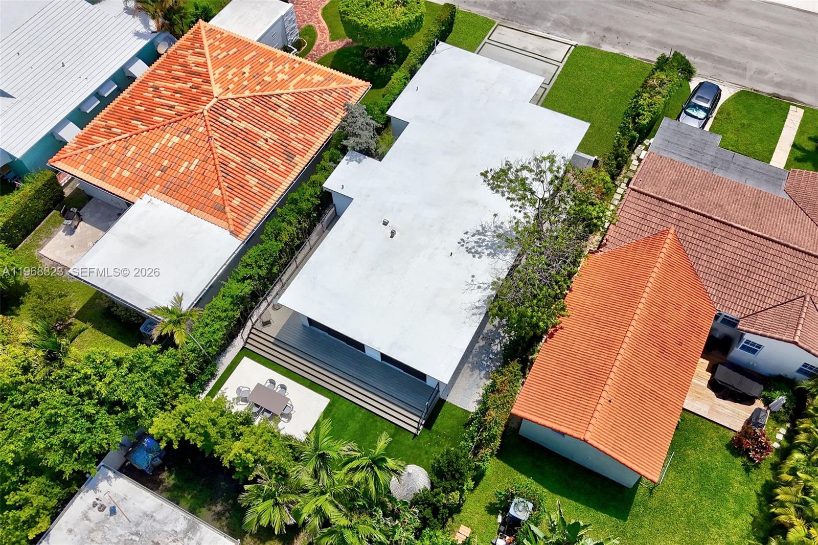 9048 Dickens Ave Surfside, FL 33154