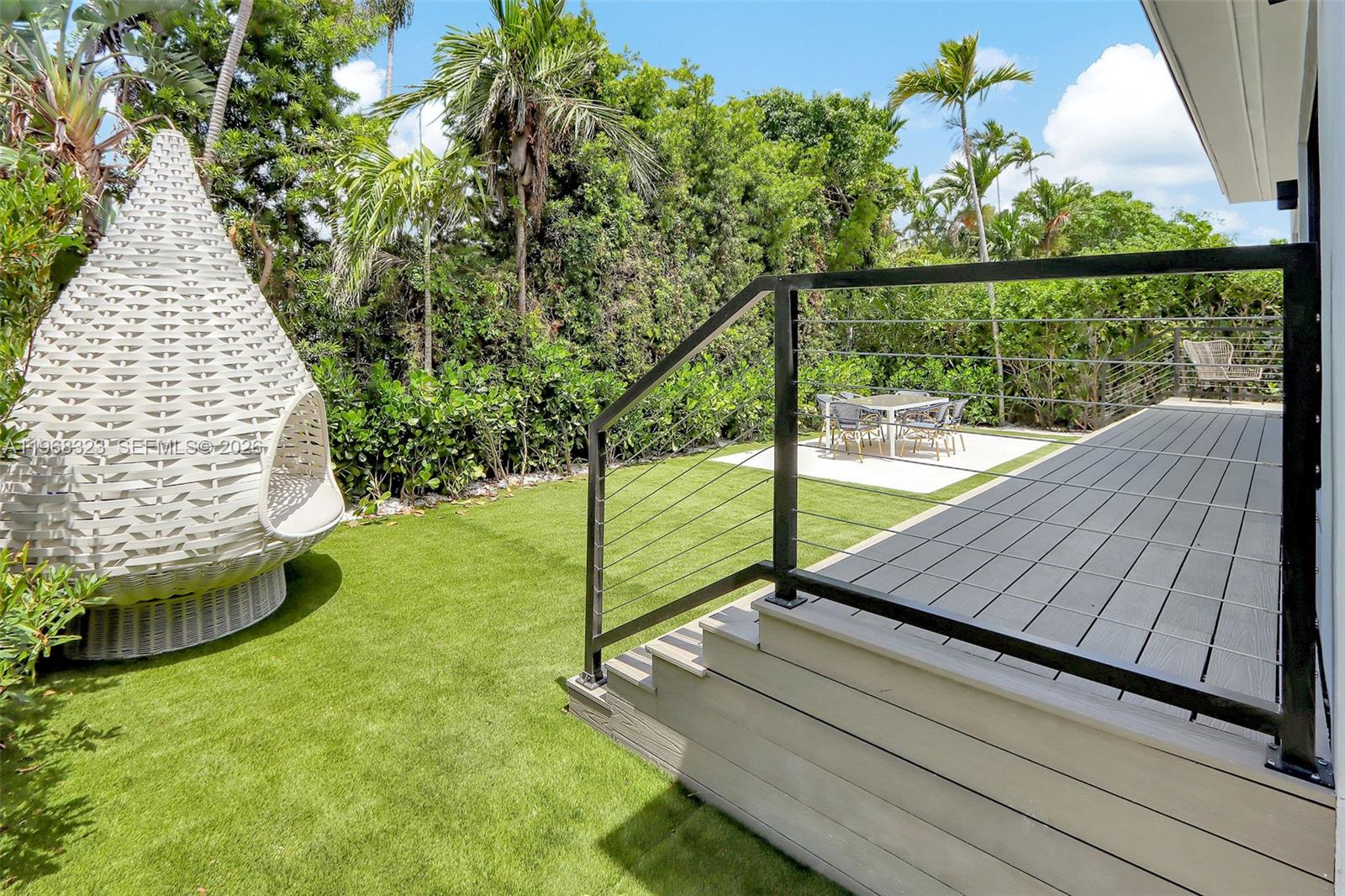 9048 Dickens Ave Surfside, FL 33154