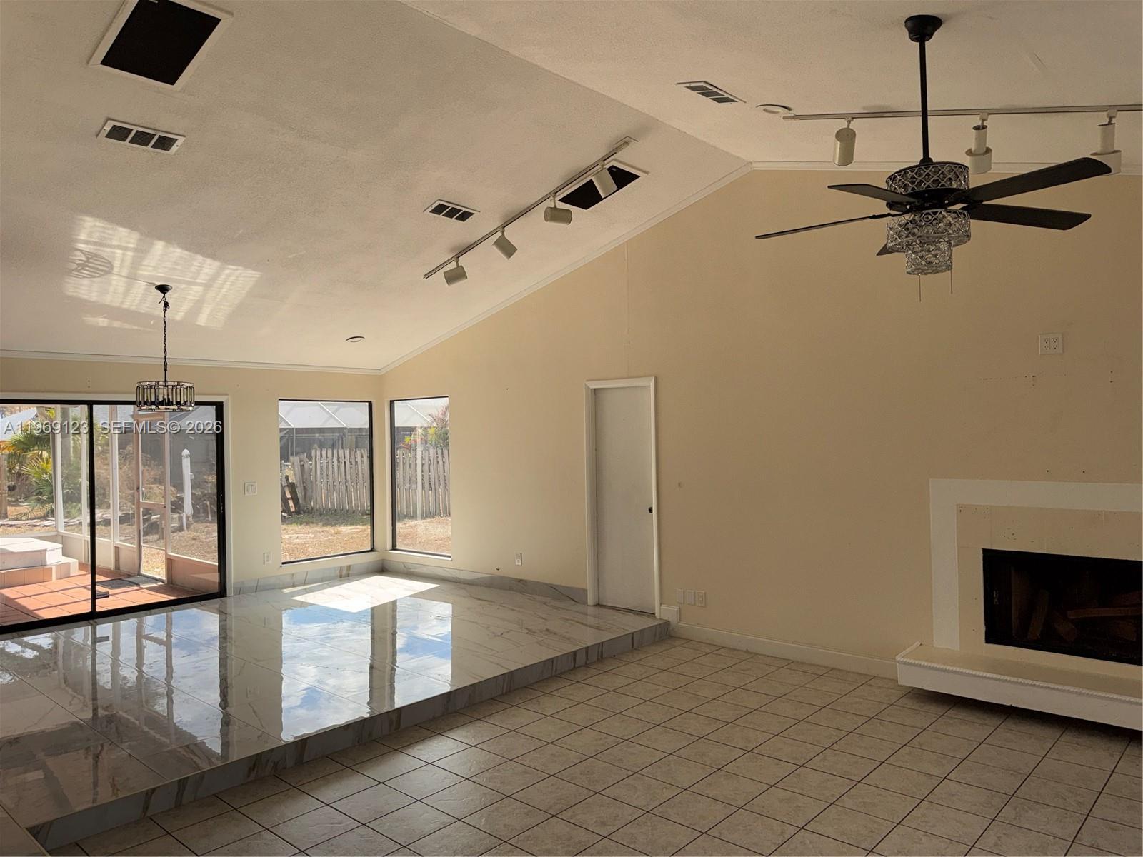 1573 SE Clearbrook St Port St Lucie, FL 34983