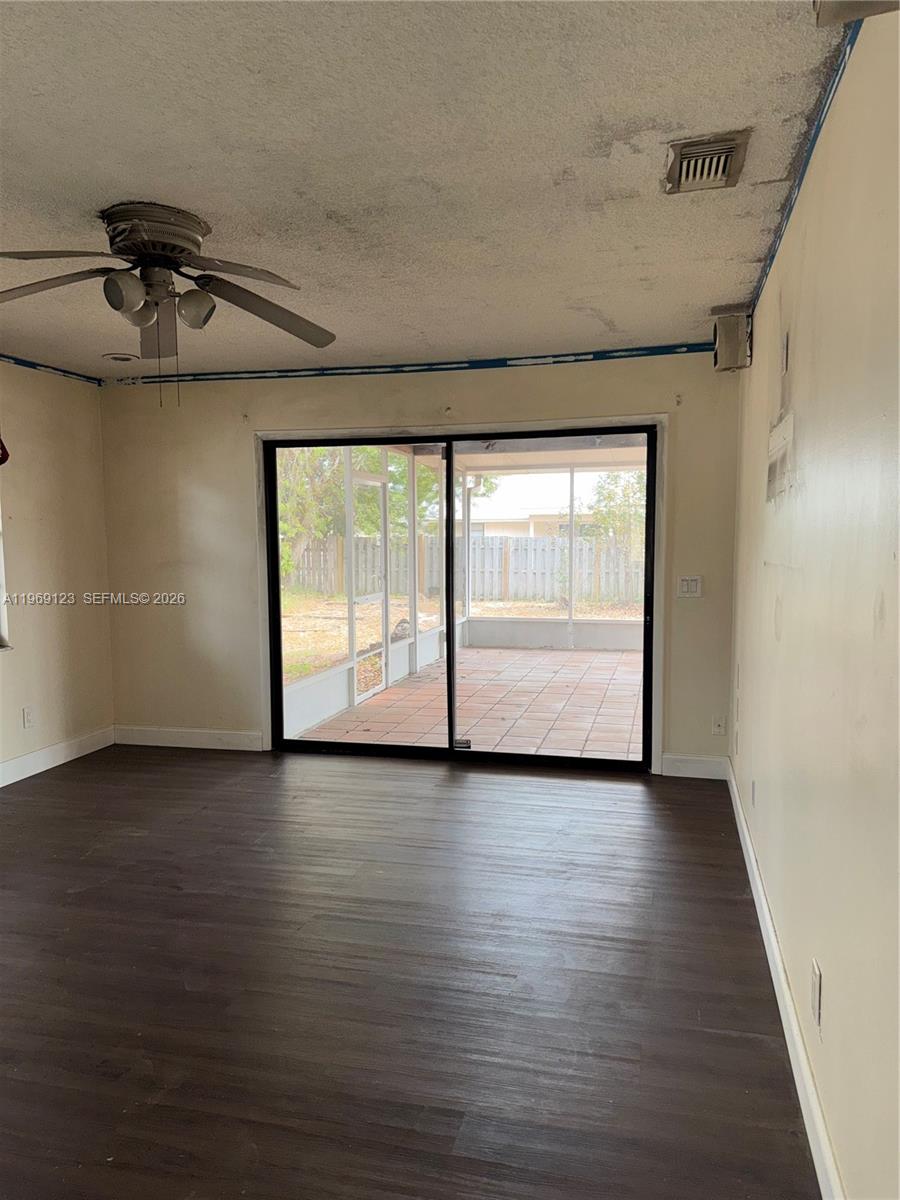 1573 SE Clearbrook St Port St Lucie, FL 34983