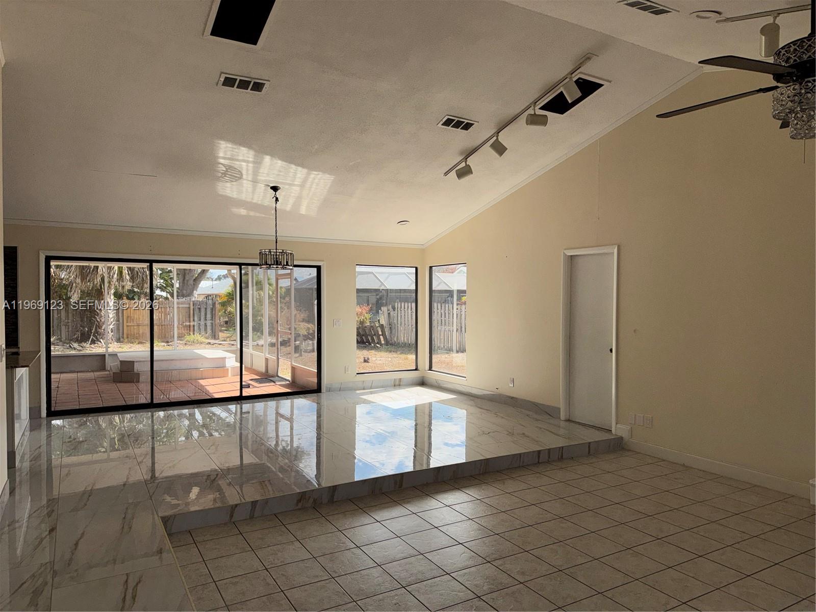 1573 SE Clearbrook St Port St Lucie, FL 34983