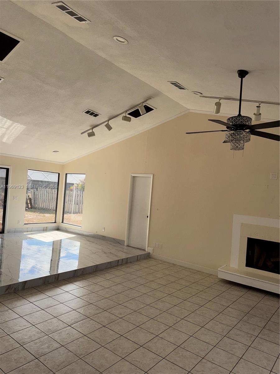 1573 SE Clearbrook St Port St Lucie, FL 34983