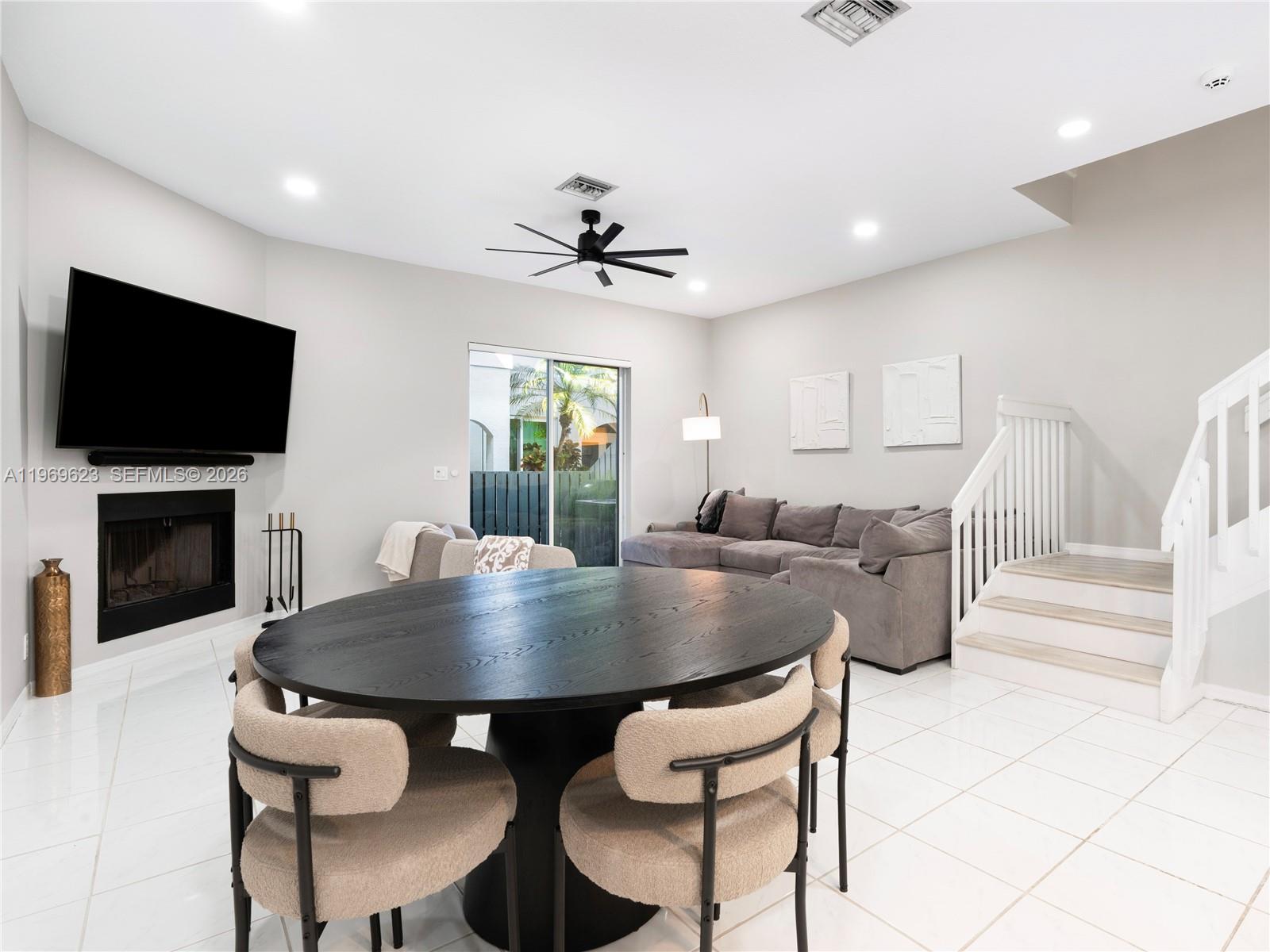 835 NE 17th Way Fort Lauderdale, FL 33304