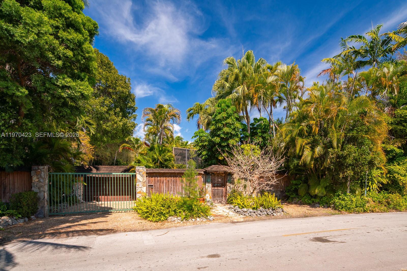 3441 Poinciana Ave Coconut Grove, FL 33133