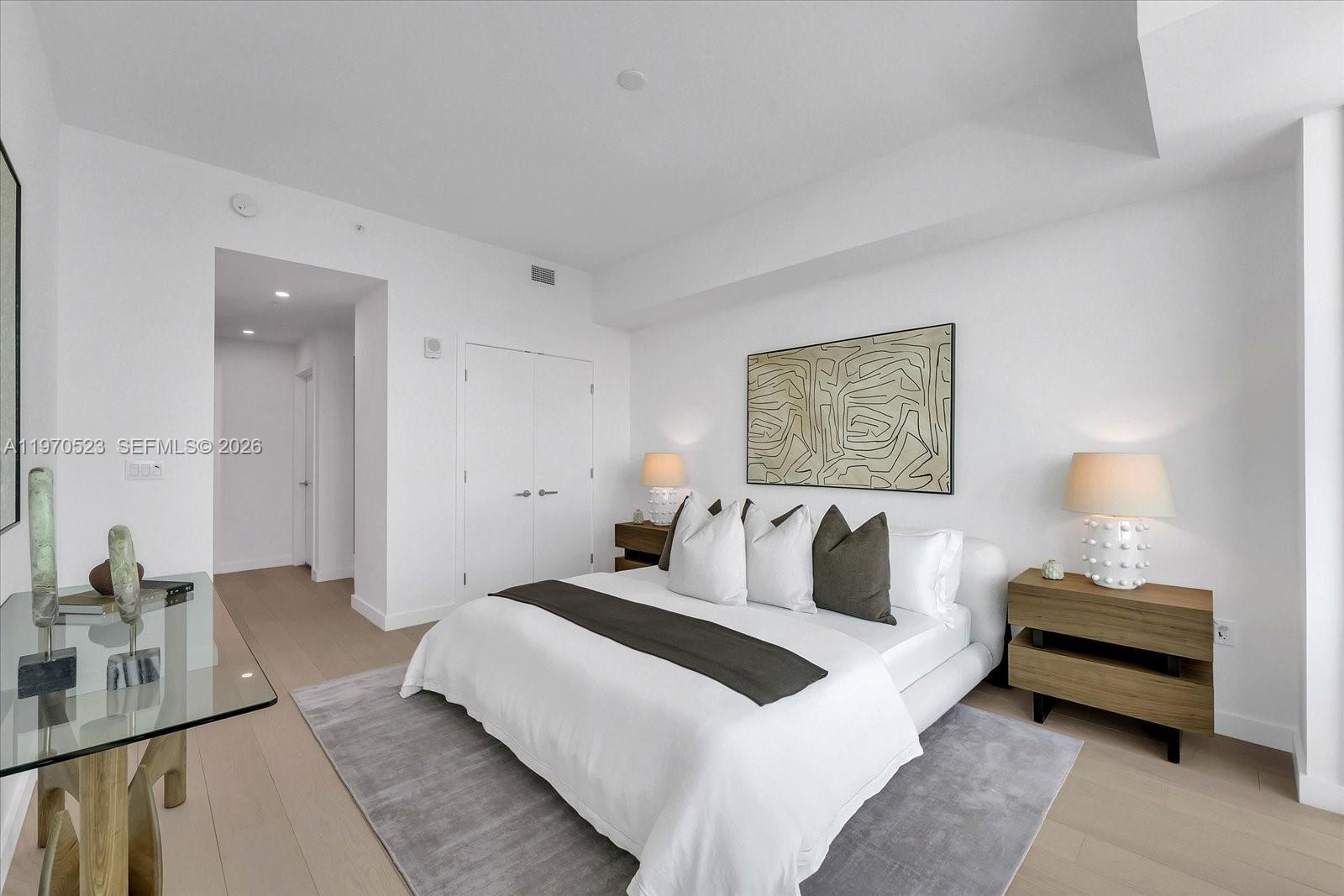 image La Baia Bay Harbor14