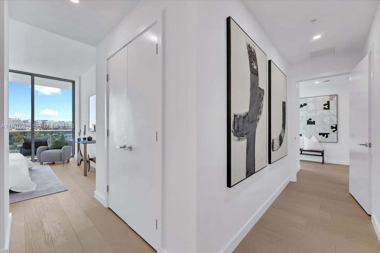 image La Baia Bay Harbor17