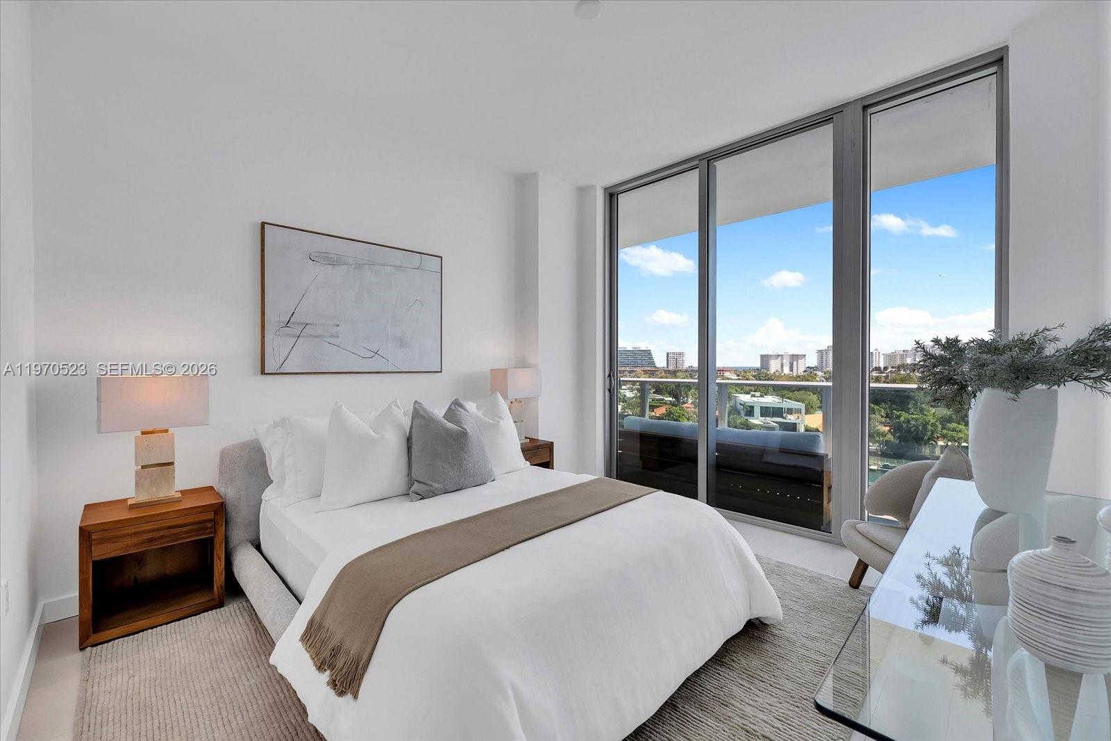 image La Baia Bay Harbor20