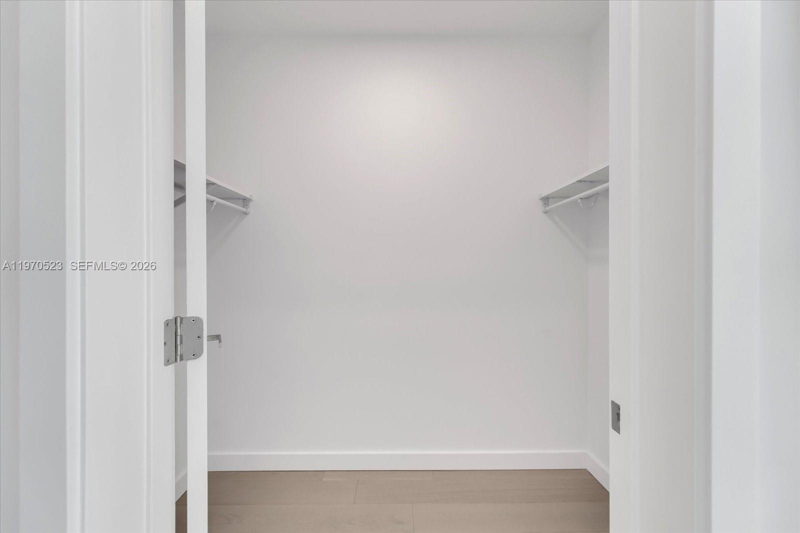 image La Baia Bay Harbor25