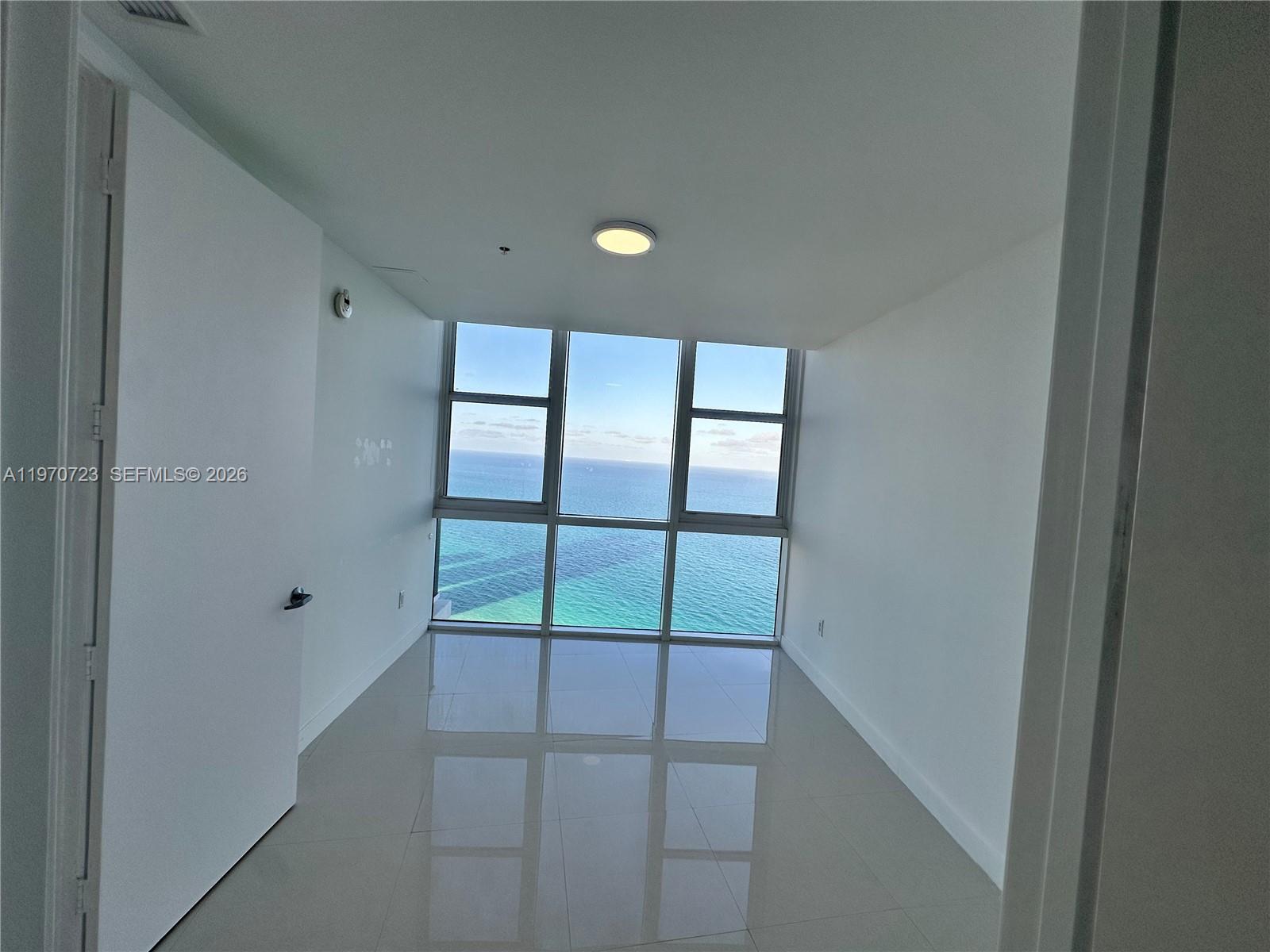 image Trump Royale21