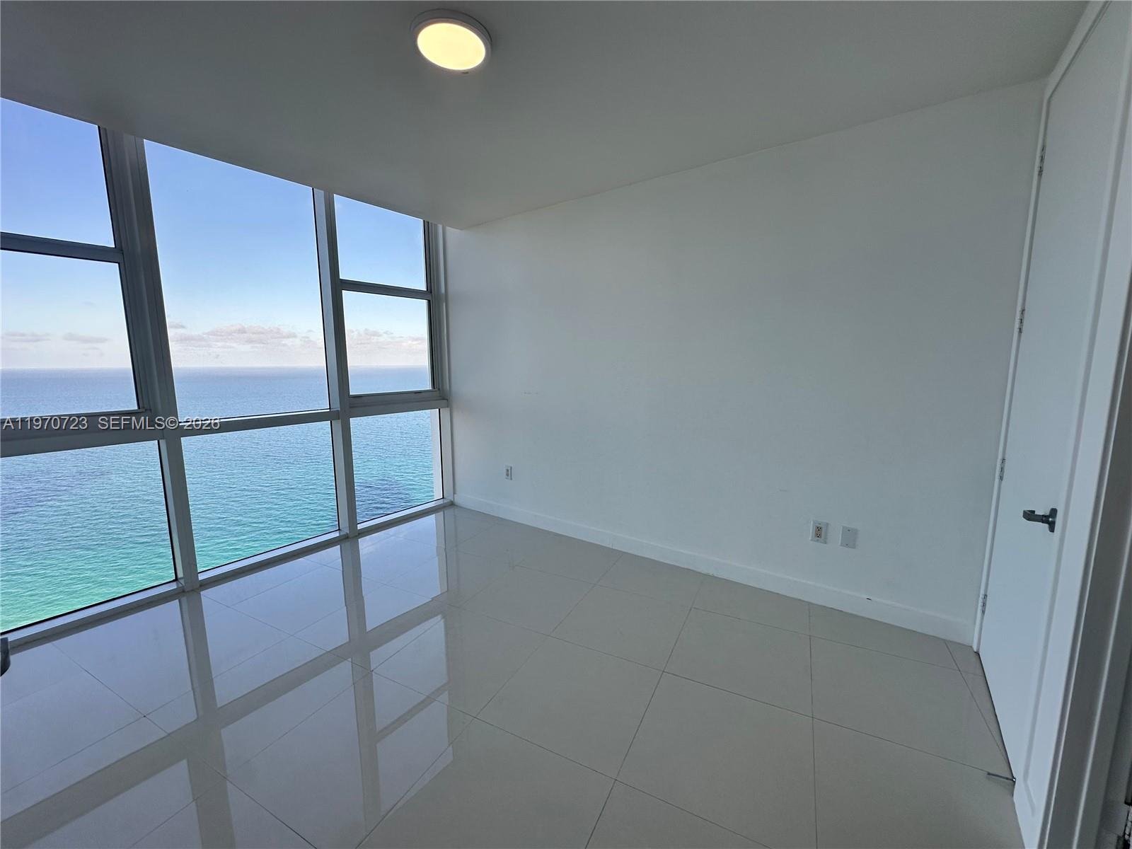 image Trump Royale22