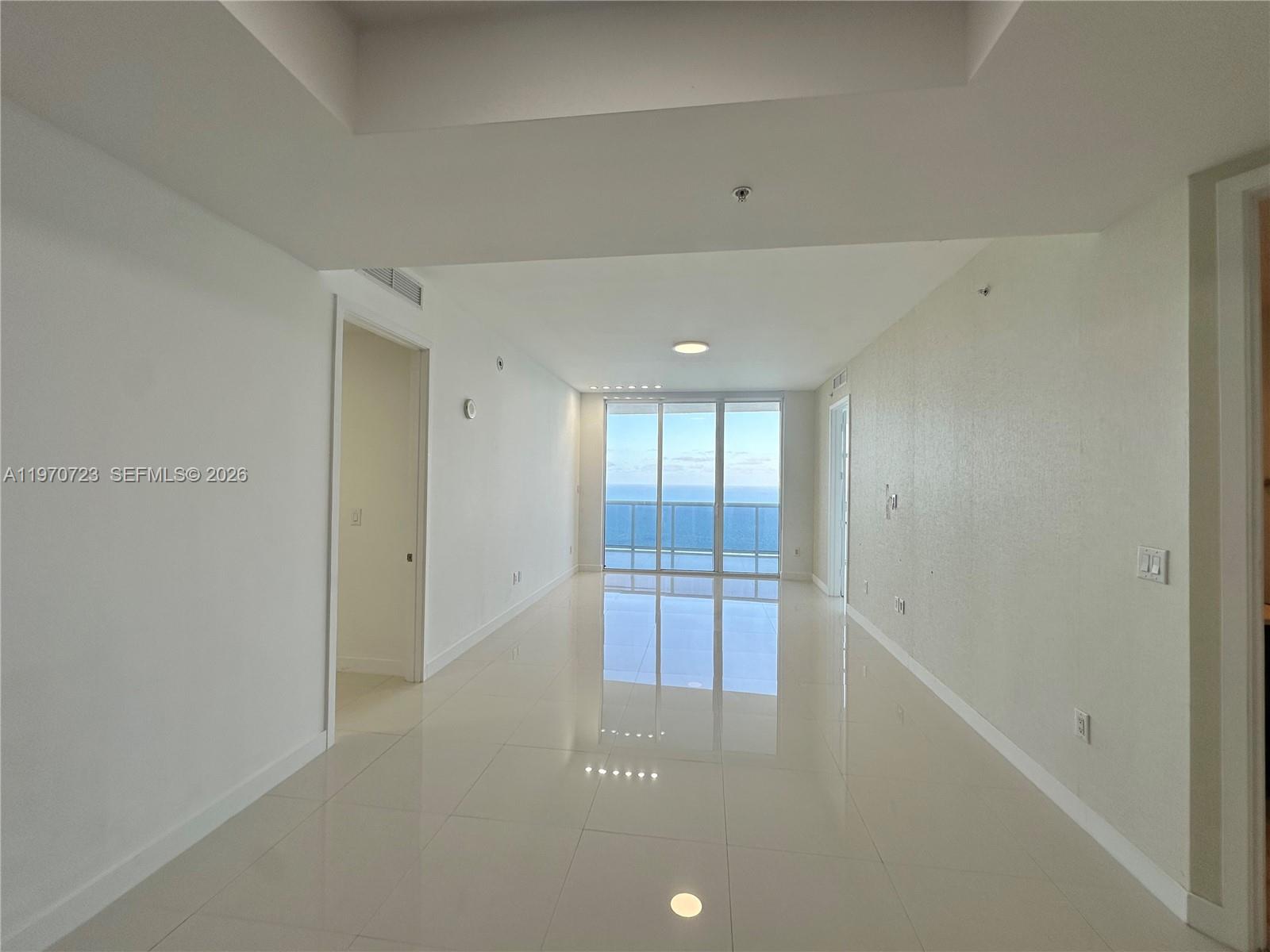 image Trump Royale23