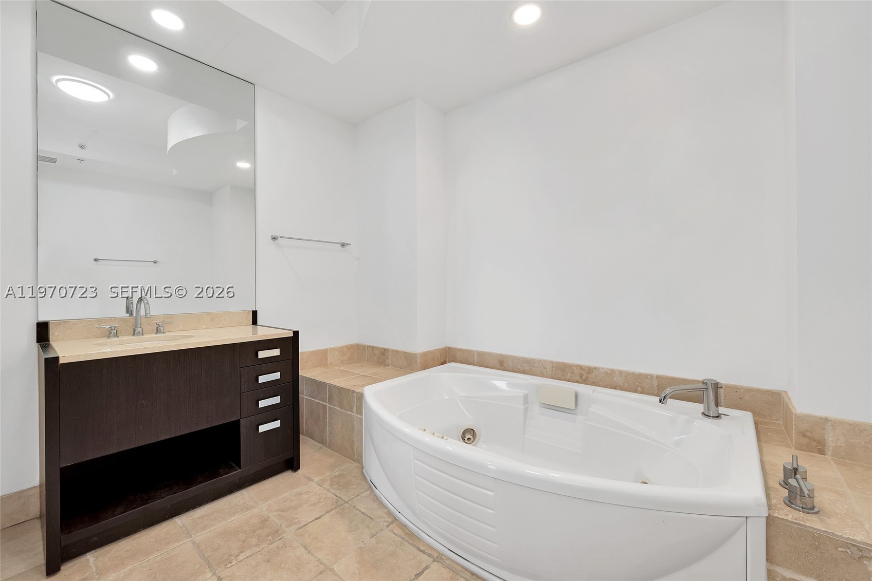 image Trump Royale35
