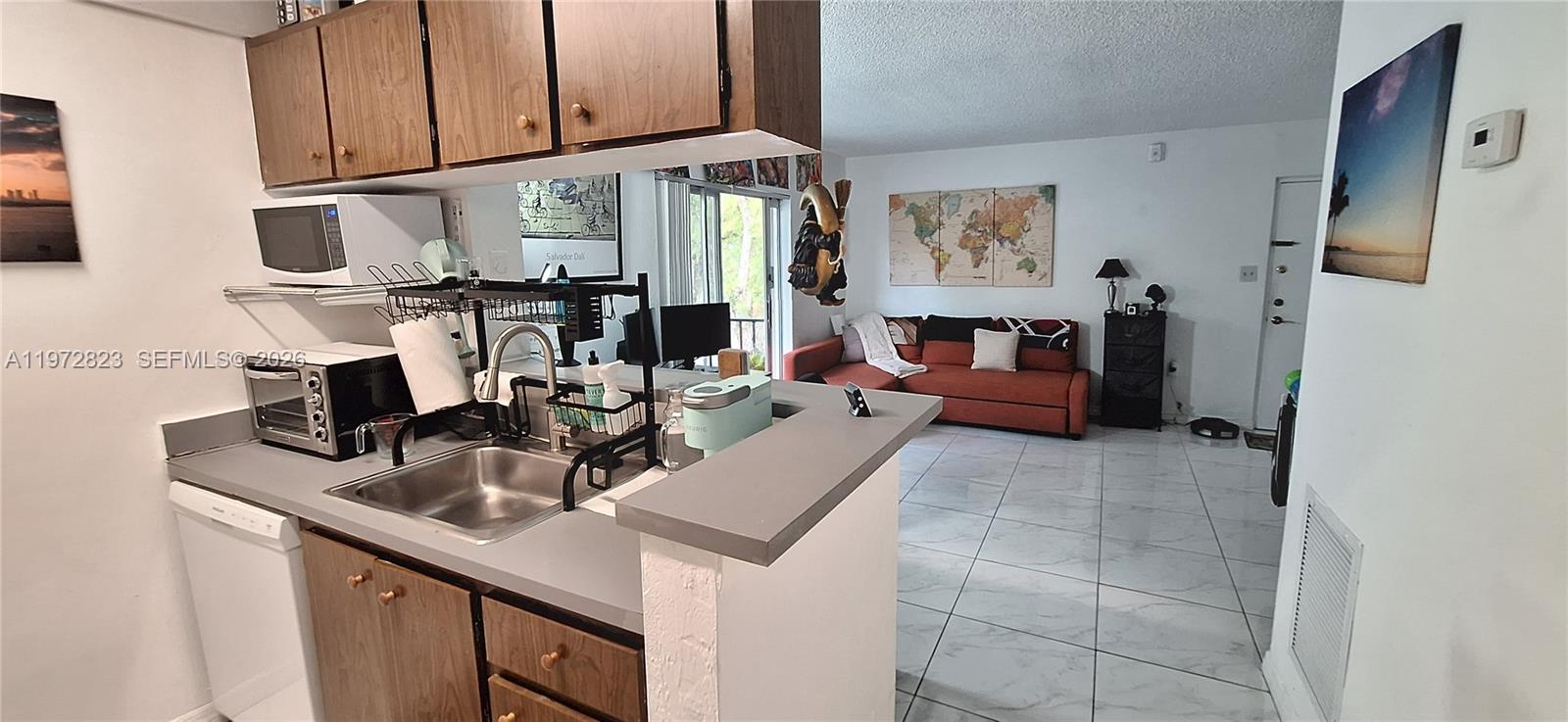 10832 N Kendall Dr #U16 Kendall, FL 33176