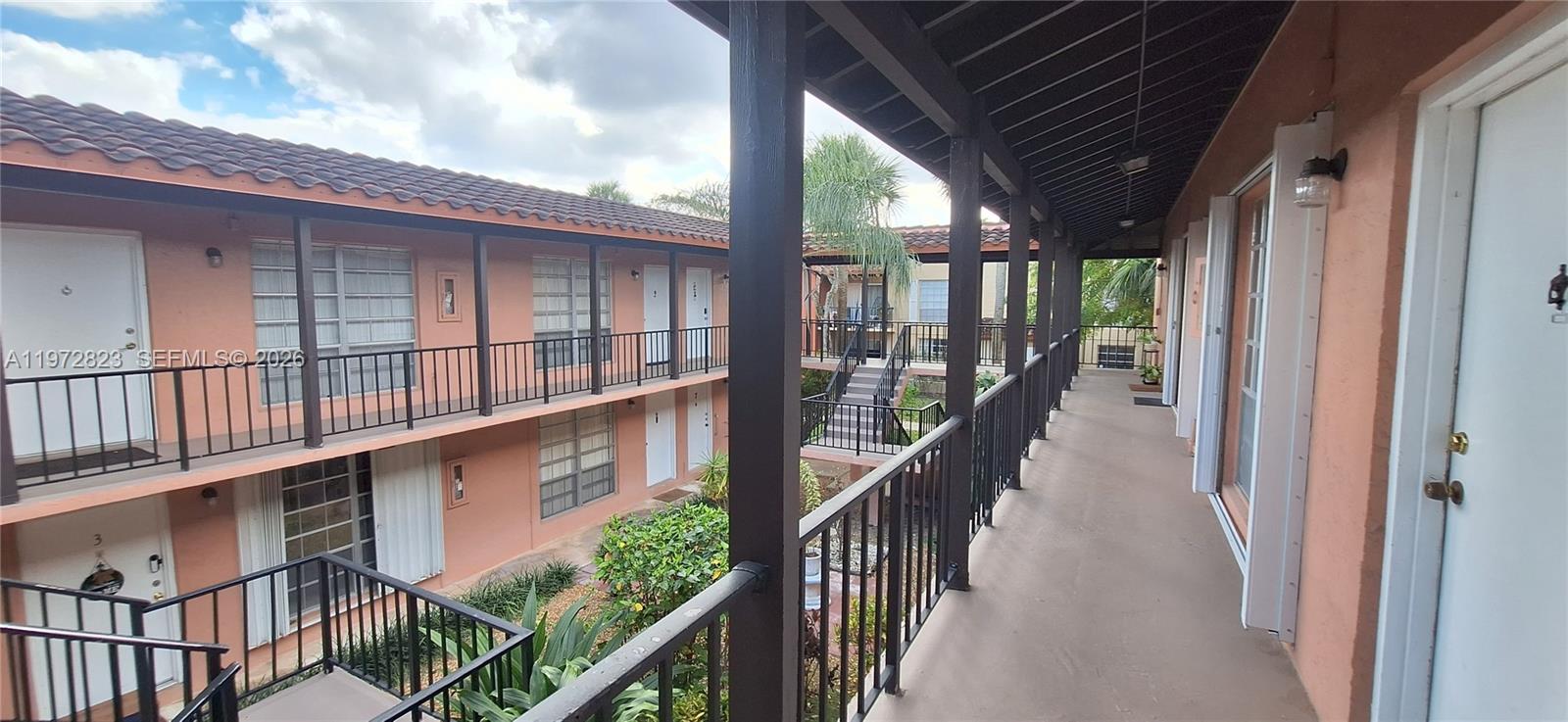 10832 N Kendall Dr #U16 Kendall, FL 33176