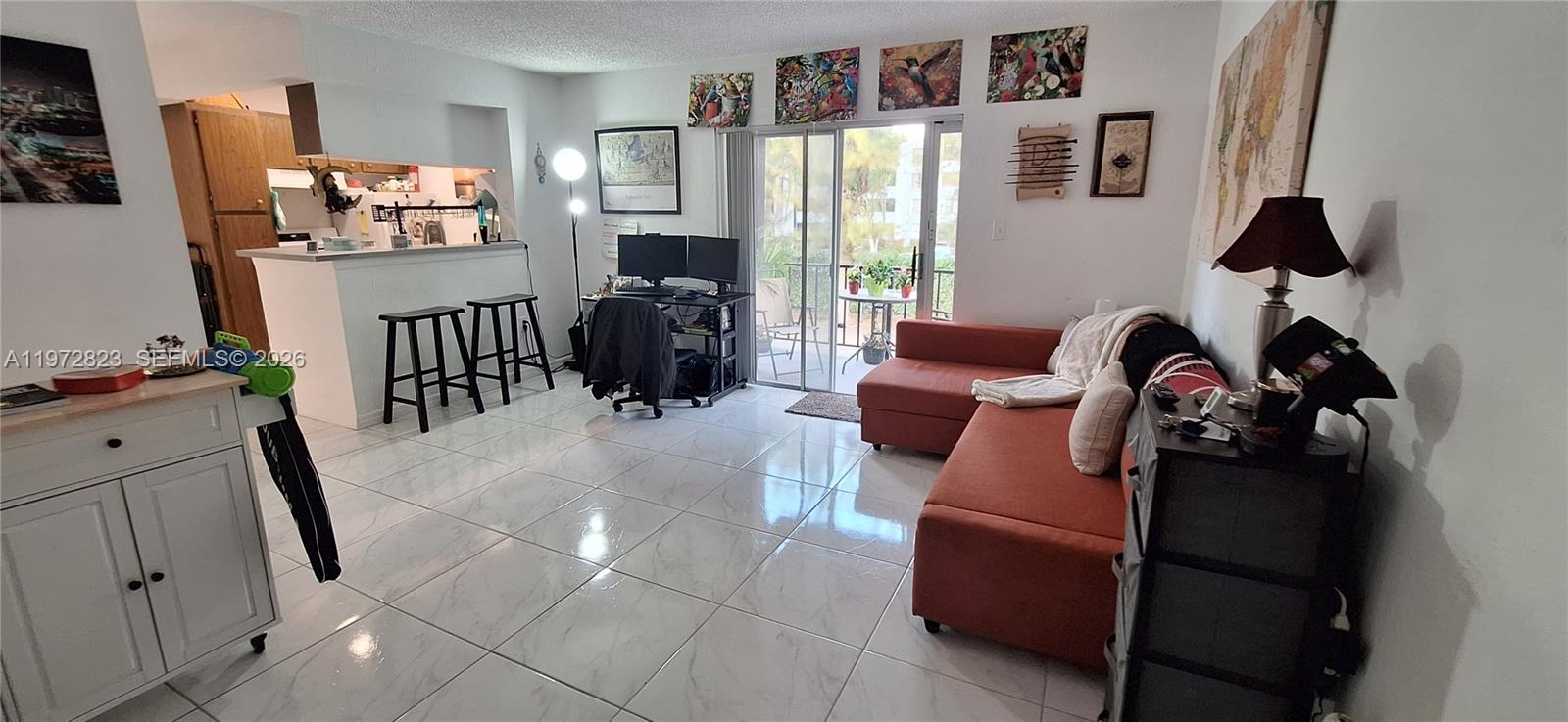 10832 N Kendall Dr #U16 Kendall, FL 33176