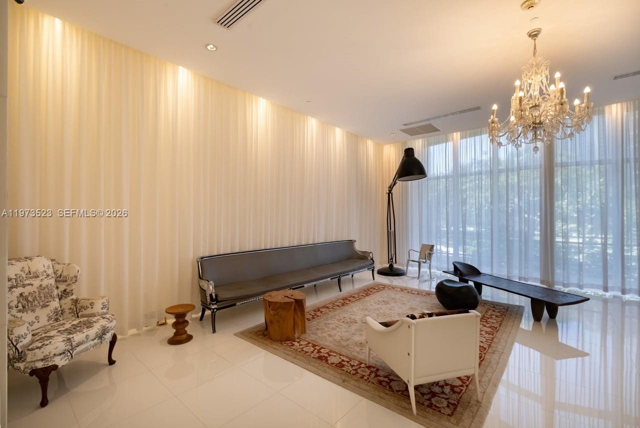 465 Brickell Ave #5701 Miami, FL 33131