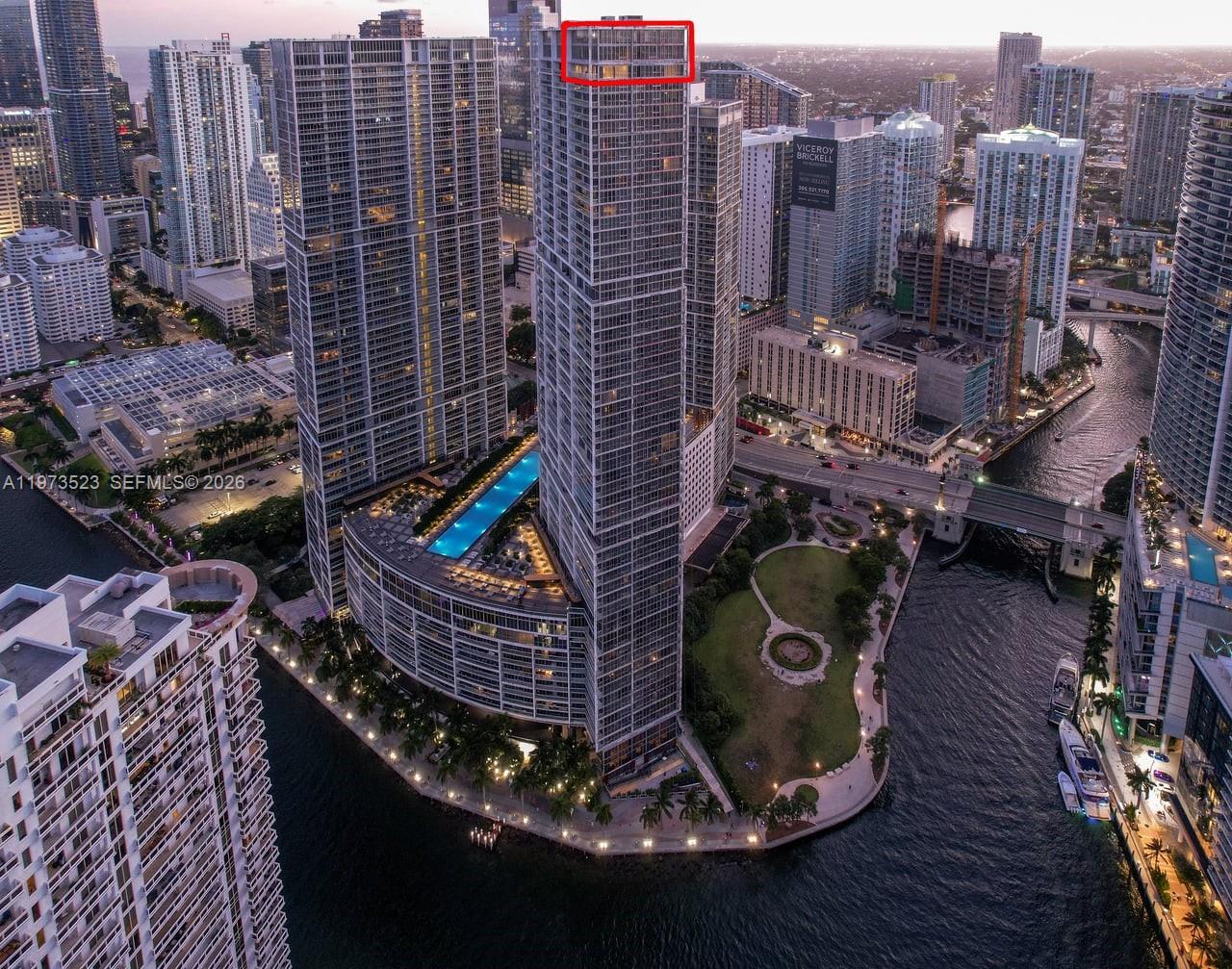 465 Brickell Ave #5701 Miami, FL 33131