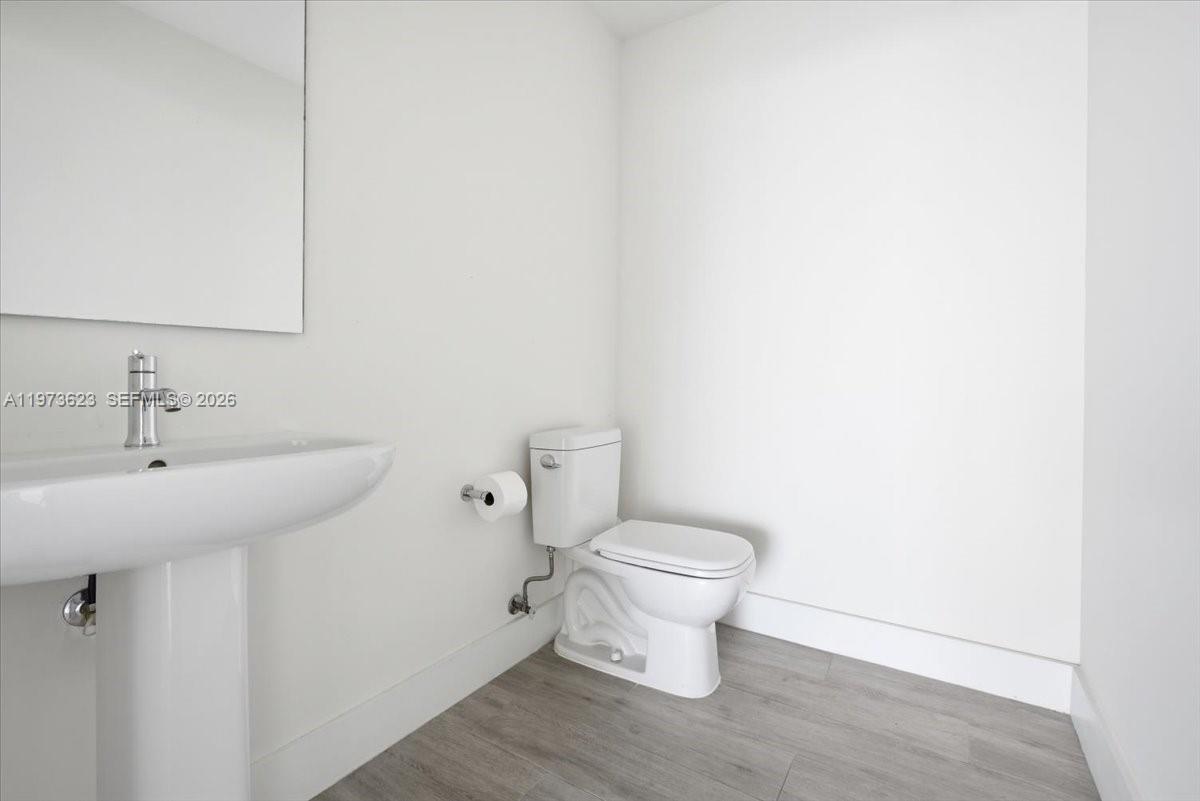 2900 NE 7th Ave #3004 Miami, FL 33137