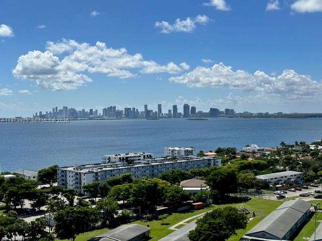 7601 E Treasure Dr #1905 North Bay Village, FL 33141