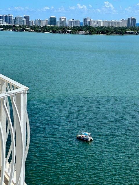 7601 E Treasure Dr #1905 North Bay Village, FL 33141